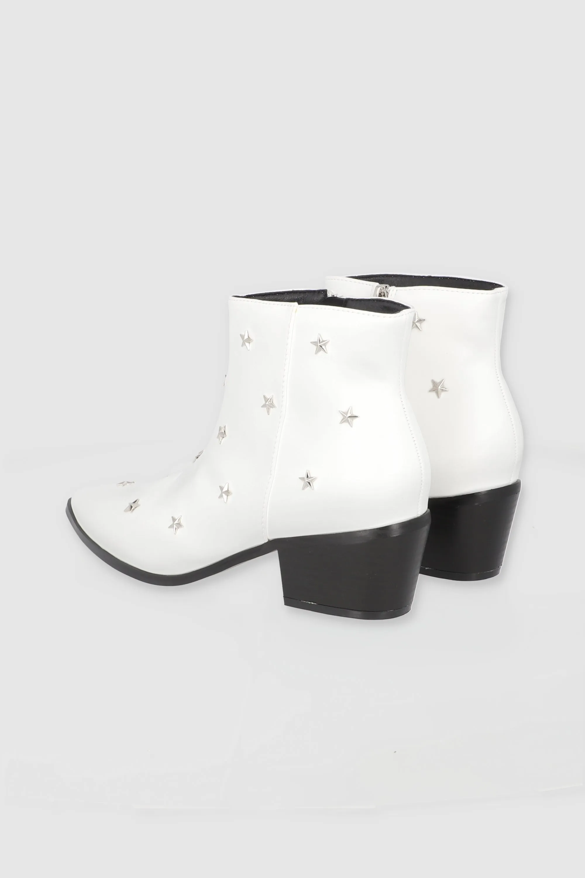 Botin Studs Estrellas sold by Shasa product image thumbnail 3
