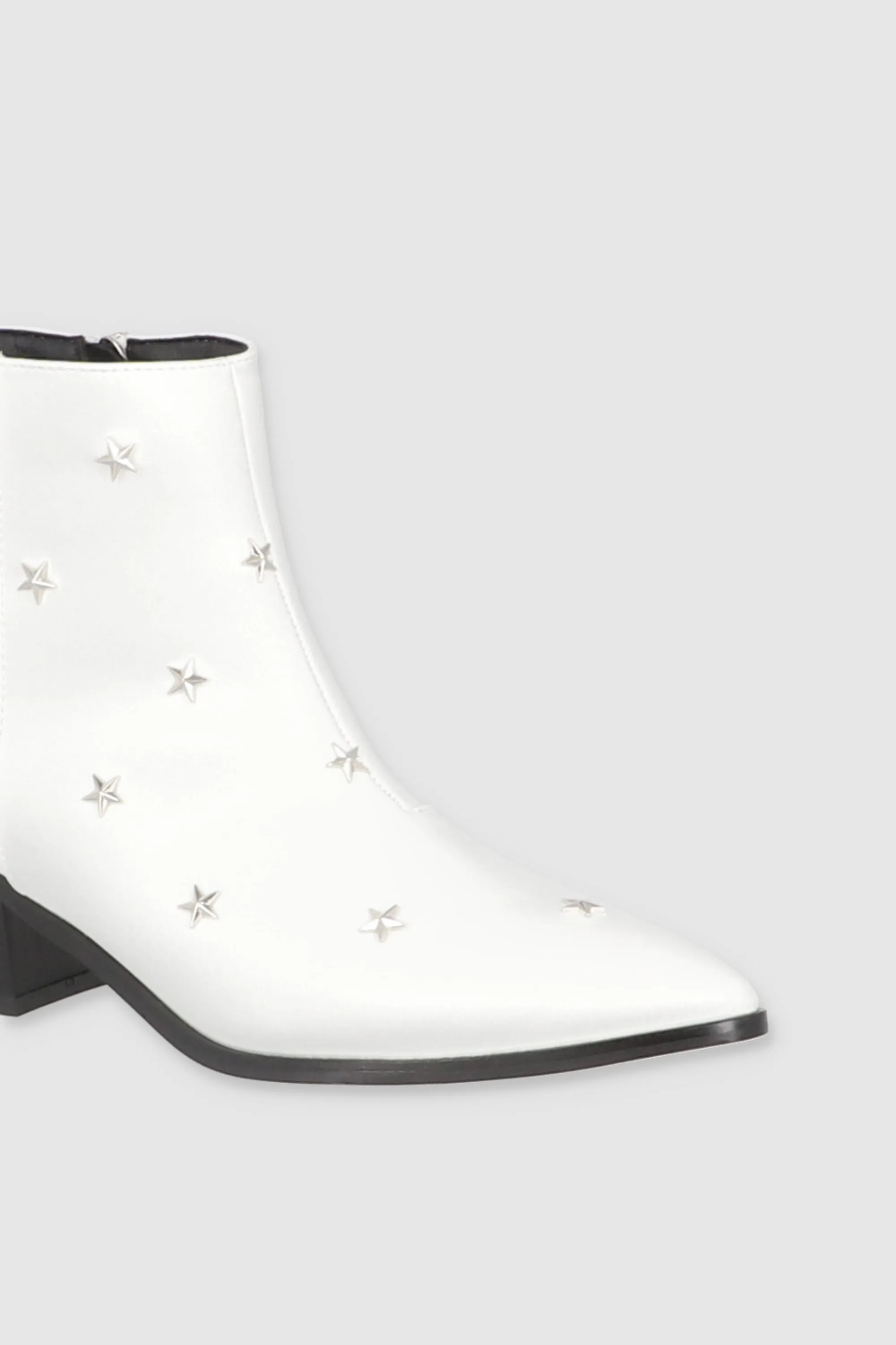 Botin Studs Estrellas sold by Shasa product image thumbnail 5