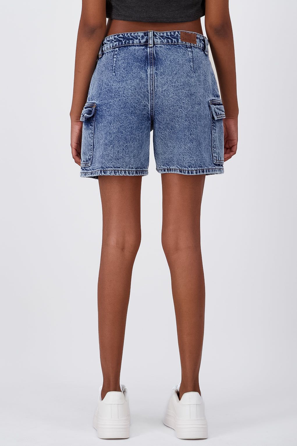 Short cintura alta cargo sold by Shasa product image thumbnail 4