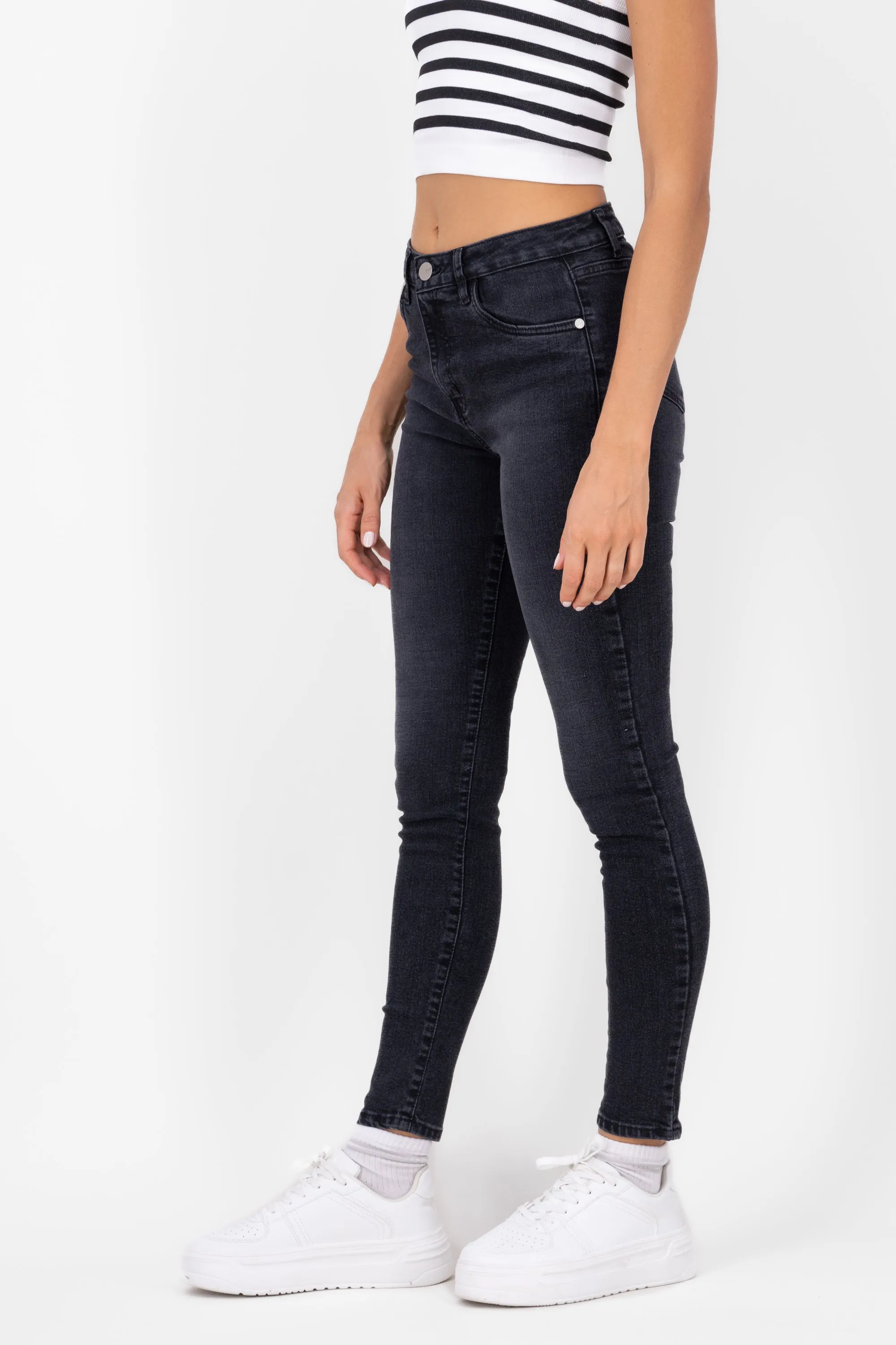 Jeans Skinny Deslavados sold by Shasa product image thumbnail 3