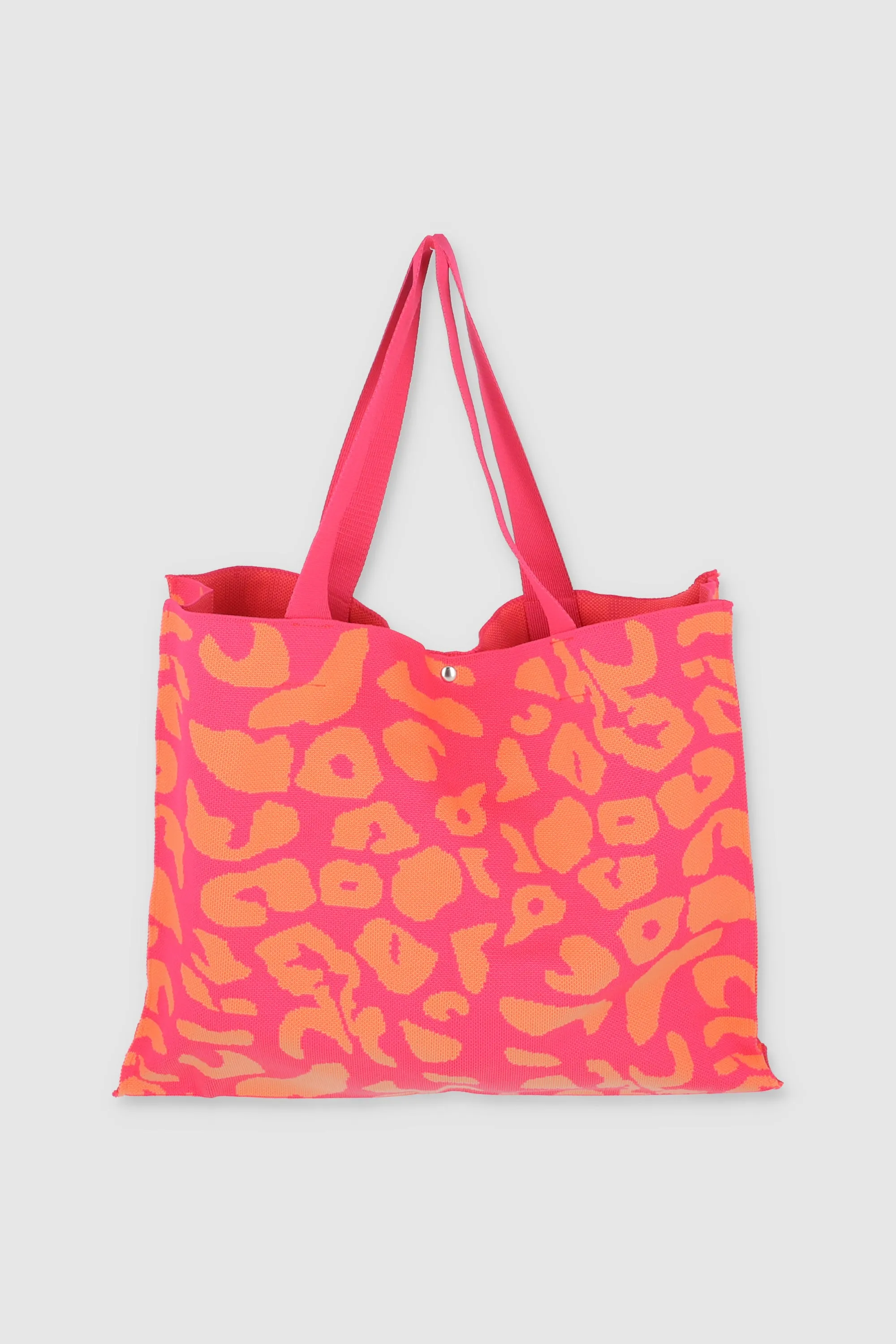 Tote tejida animal print sold by Shasa