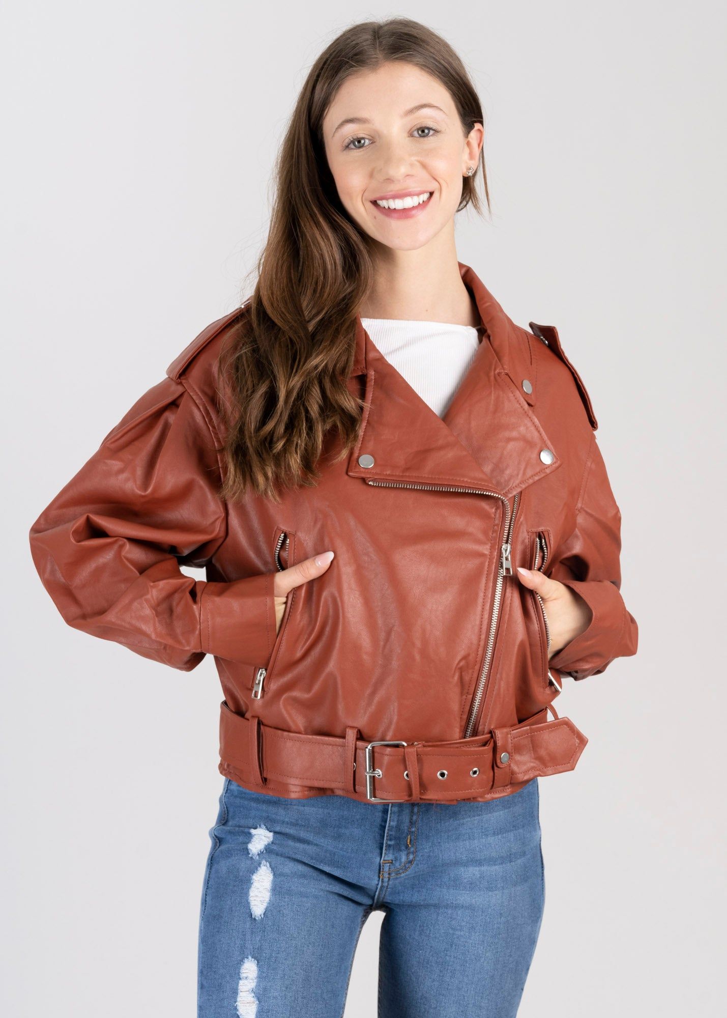 Chamarra biker efecto piel cierre cruzado sold by Shasa