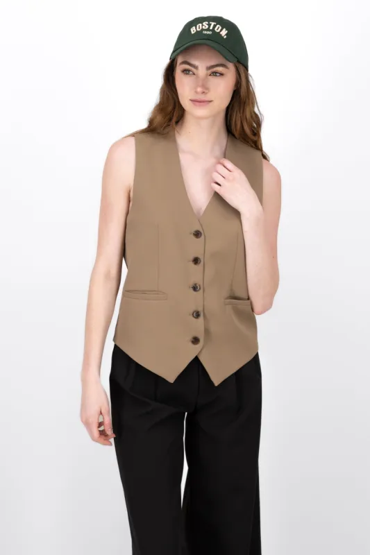 Chaleco Corto Sastreado sold by Shasa