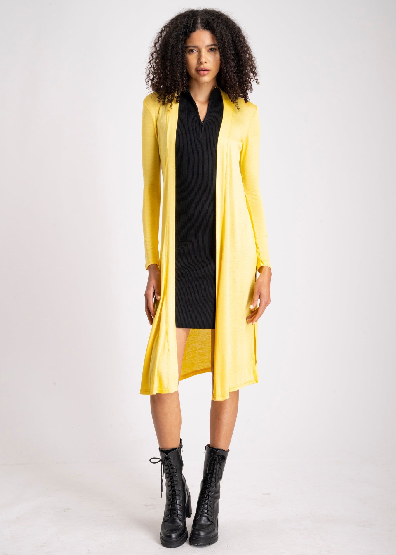 Cárdigan largo aberturas laterales sold by Shasa product image thumbnail 2