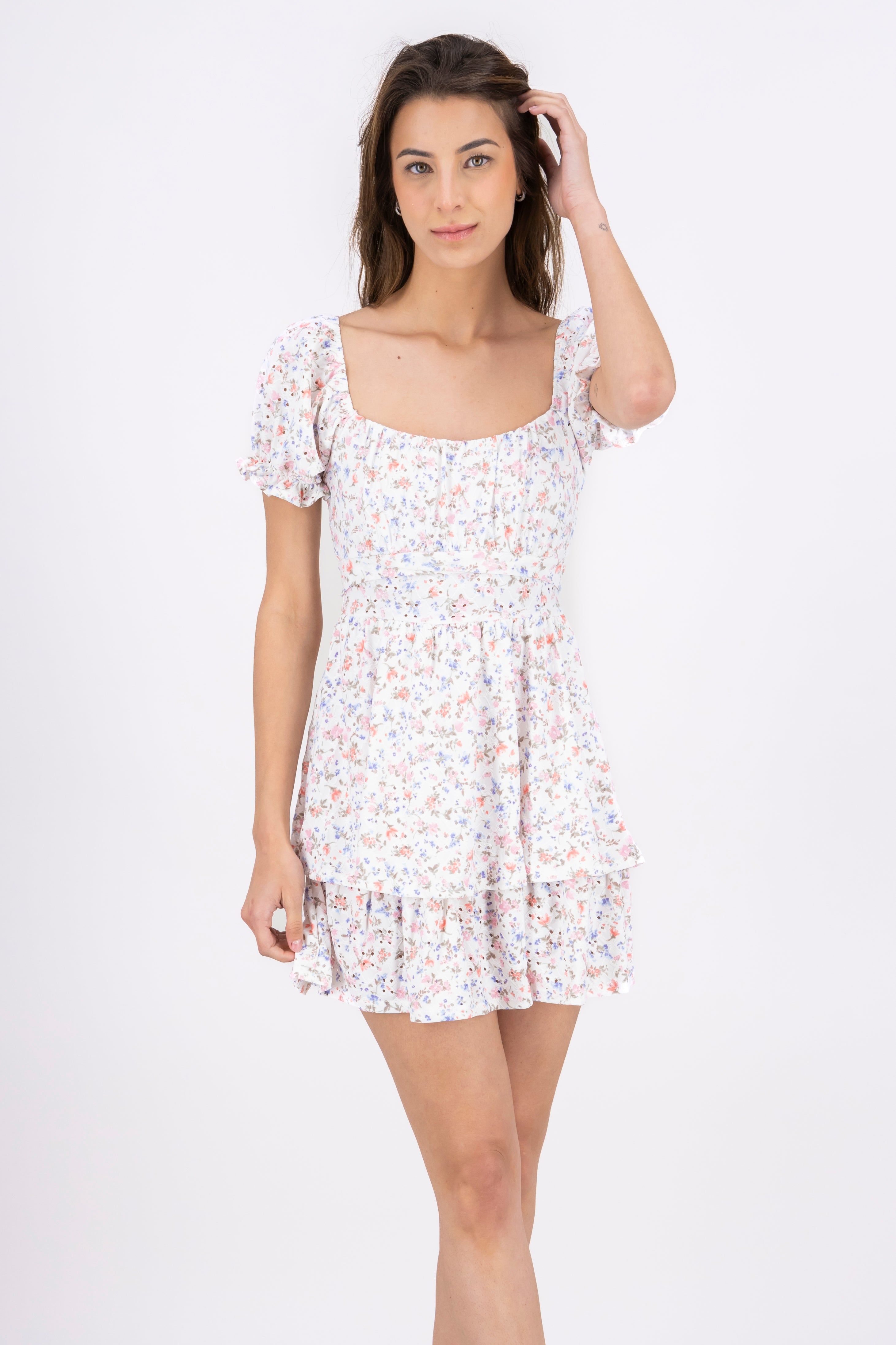 Vestido mini manga corta flores sold by Shasa