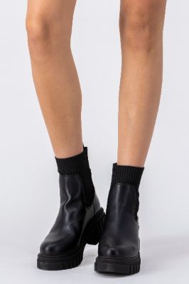 Botin chelsea calcetin sold by Shasa