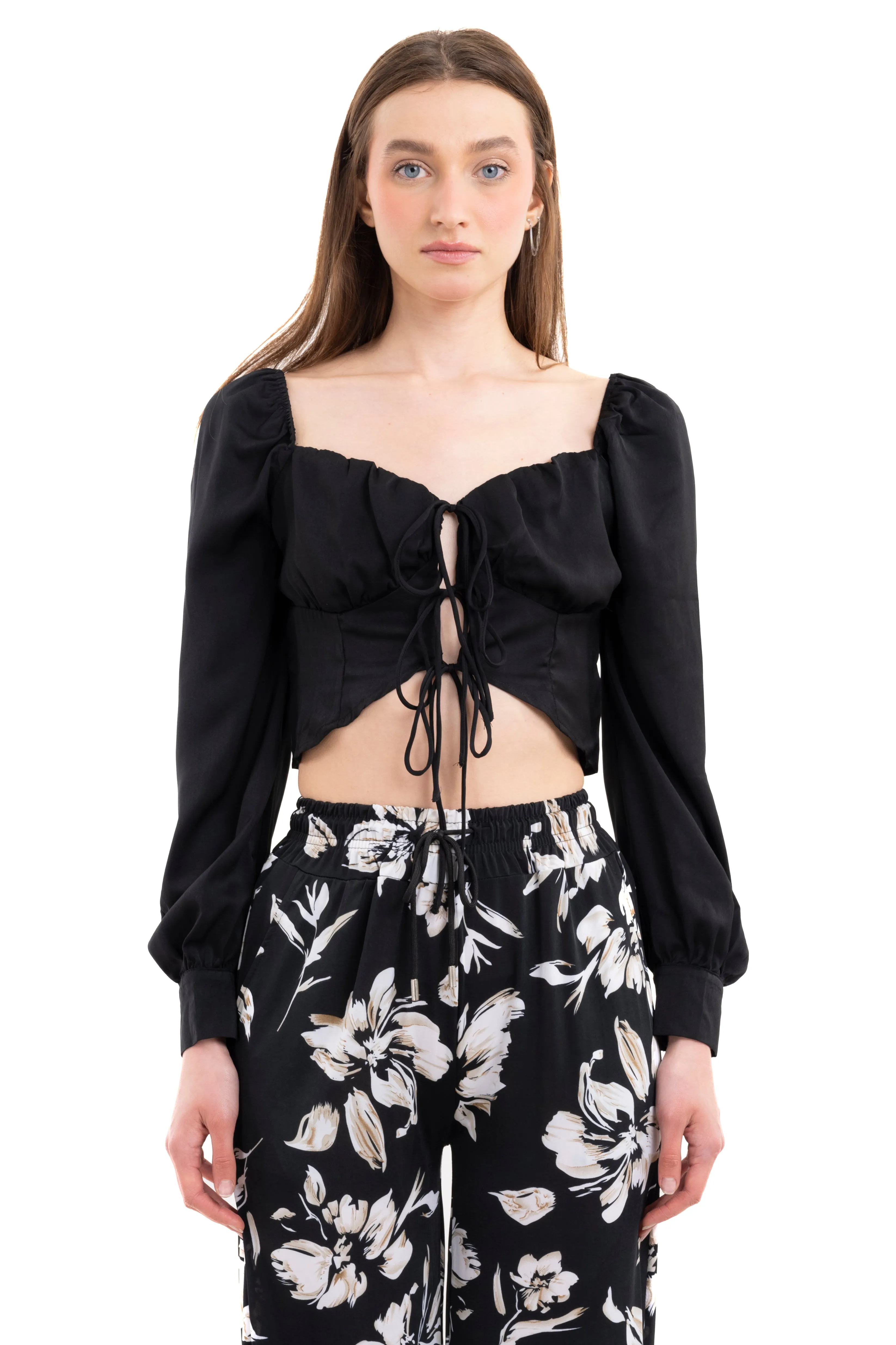 Blusa crop cintas botones sold by Shasa product image thumbnail 2