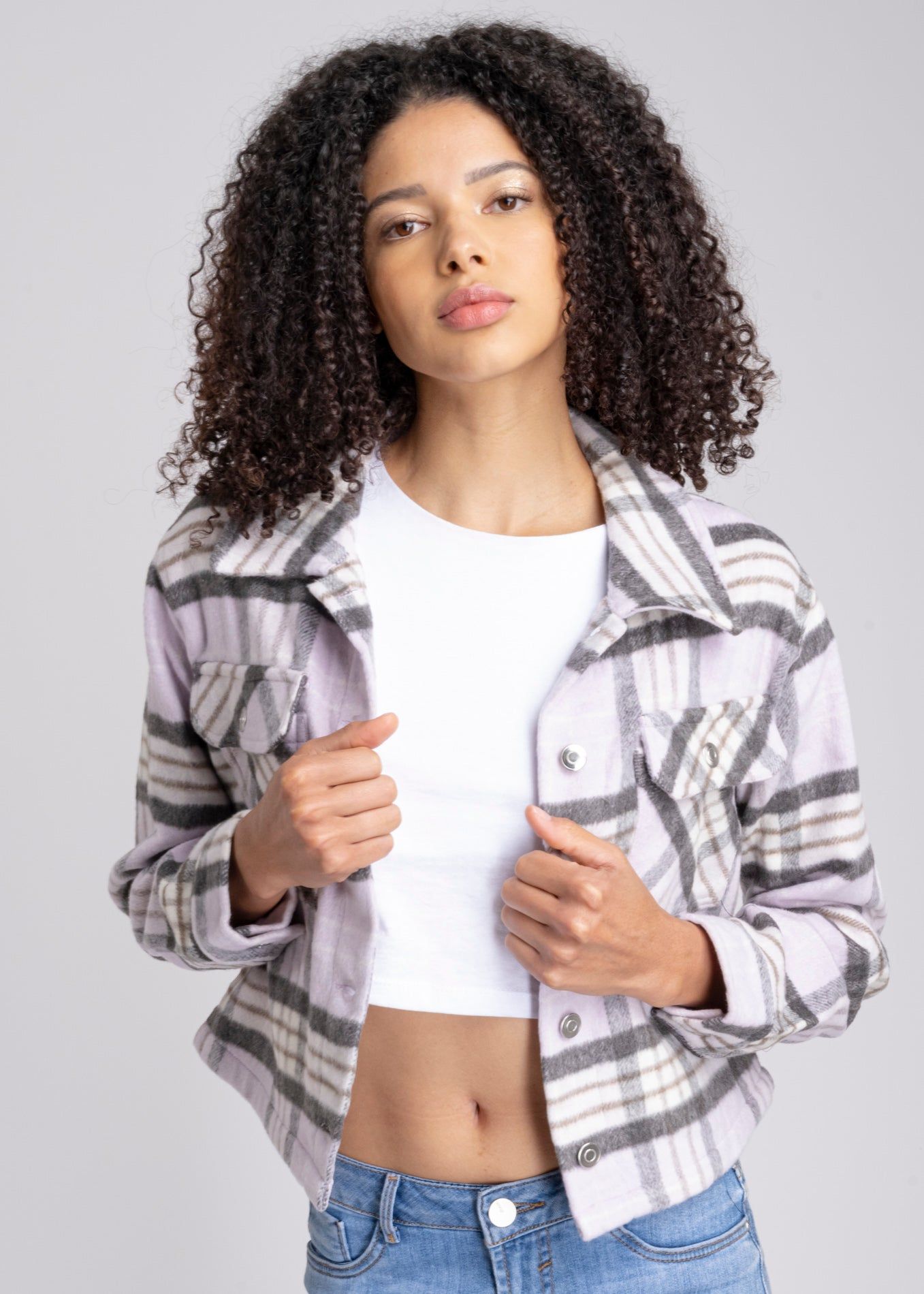 Shacket cuadros bolsas frontales sold by Shasa