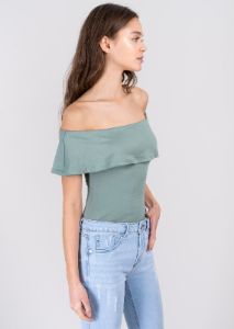 Bodysuit olanes hombro descubierto sold by Shasa