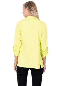 Saco liso botón mangas sold by Shasa