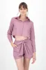 Camisa crop lisa manga larga sold by Shasa