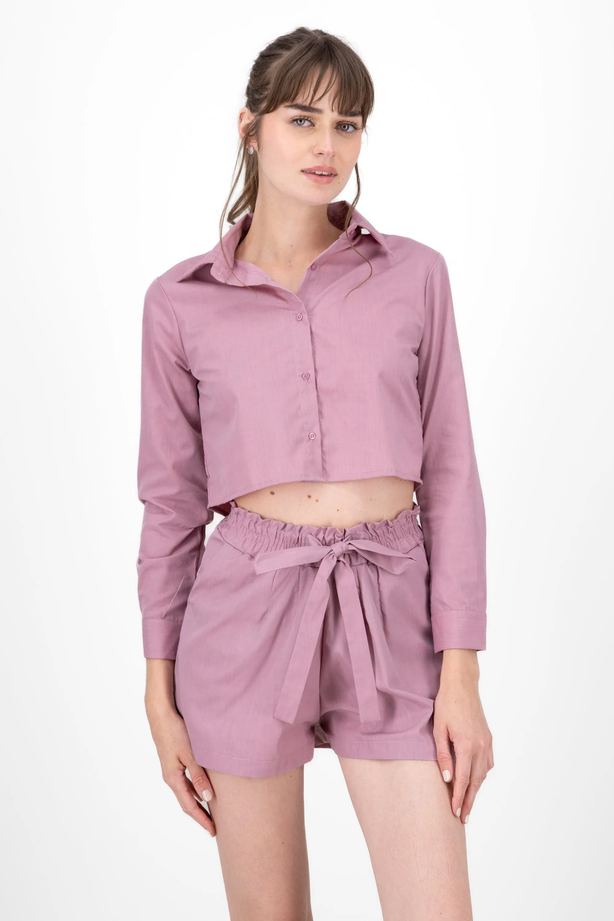 Camisa crop lisa manga larga sold by Shasa