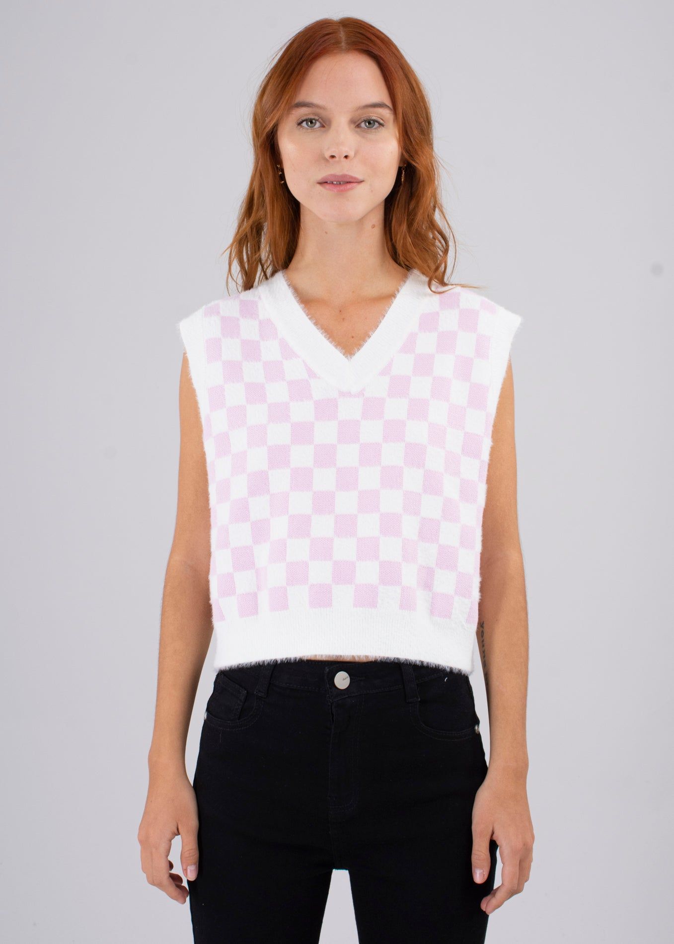 Chaleco cuello v afelpado cuadros sold by Shasa product image thumbnail 2