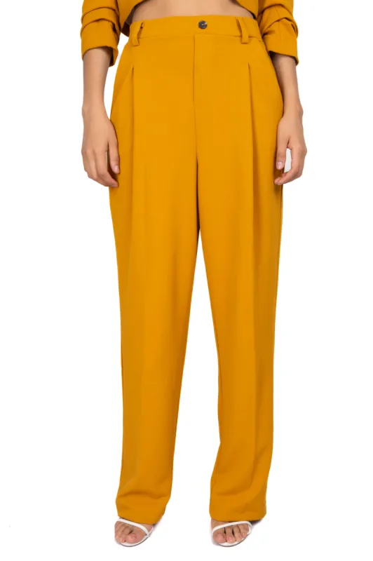 Pantalón amplio pinzas botón sold by Shasa