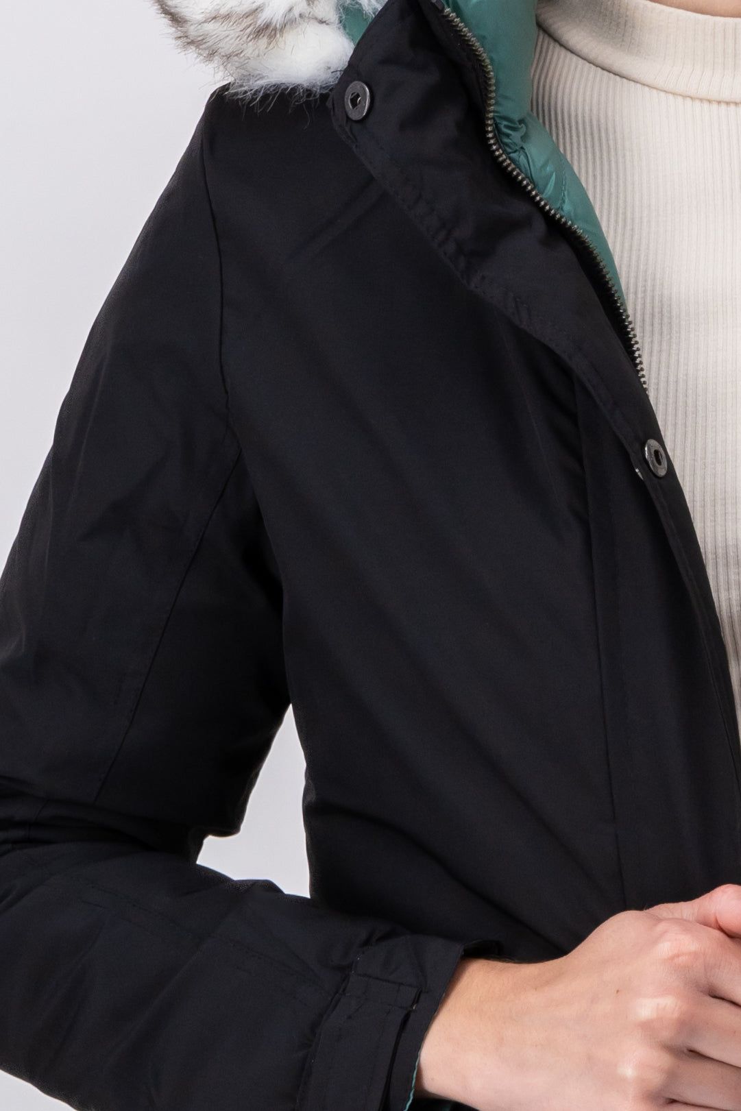 Parka gorro peluche sold by Shasa product image thumbnail 5