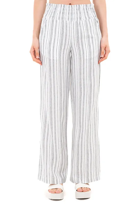 Pantalon suelto rayas sold by Shasa