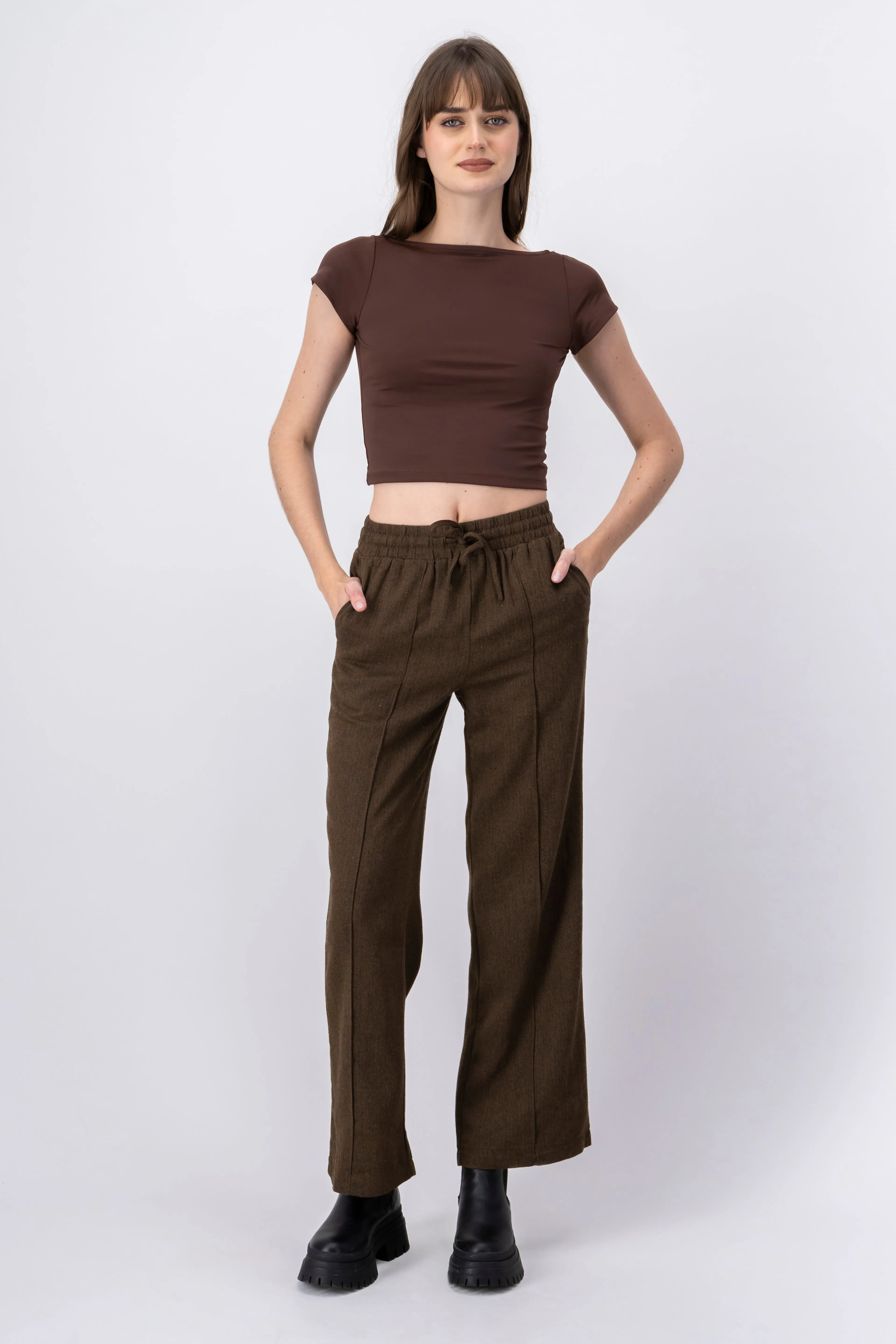 Pantalon amplio detalle resorte sold by Shasa