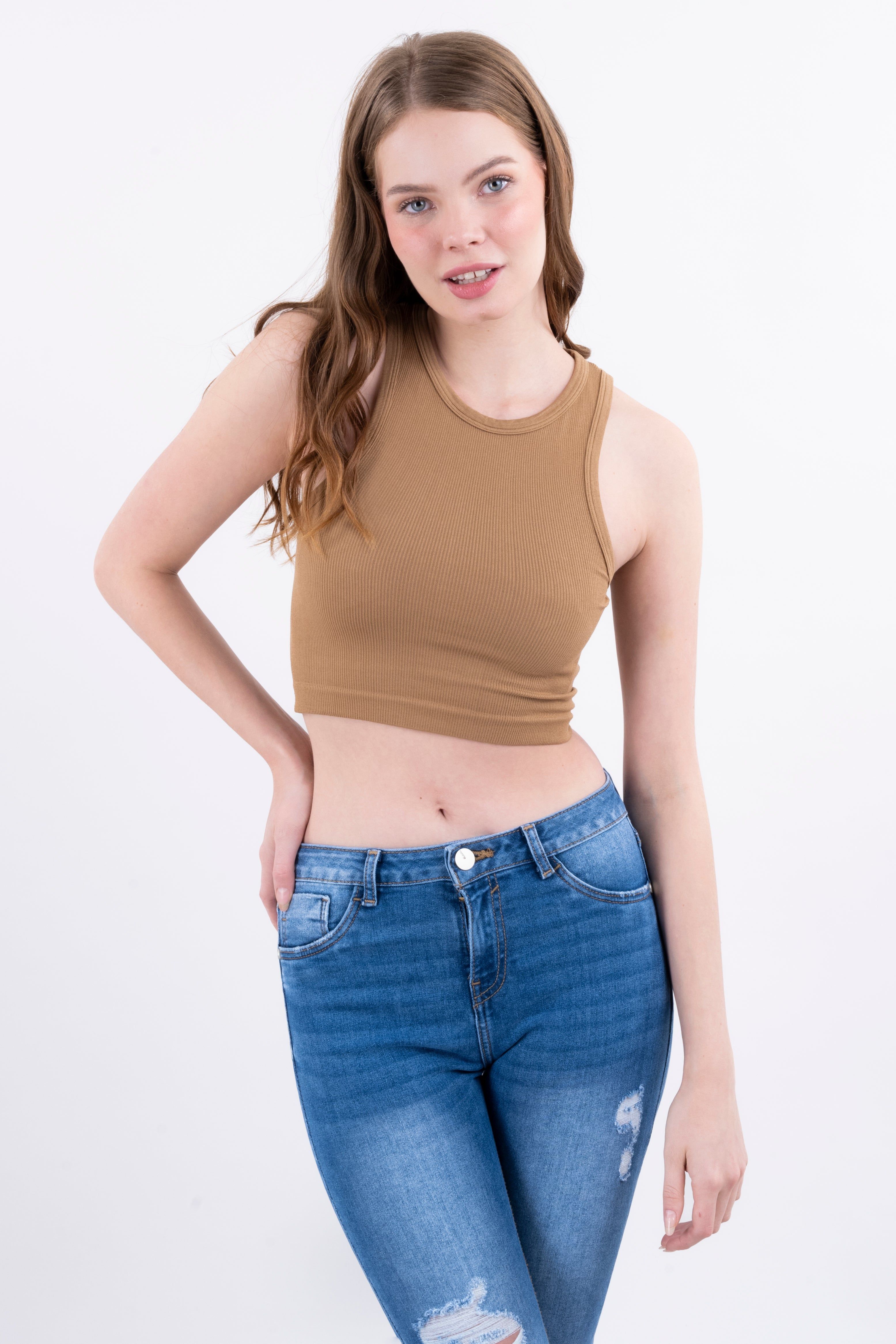 Top Tank Acanalado Liso sold by Shasa