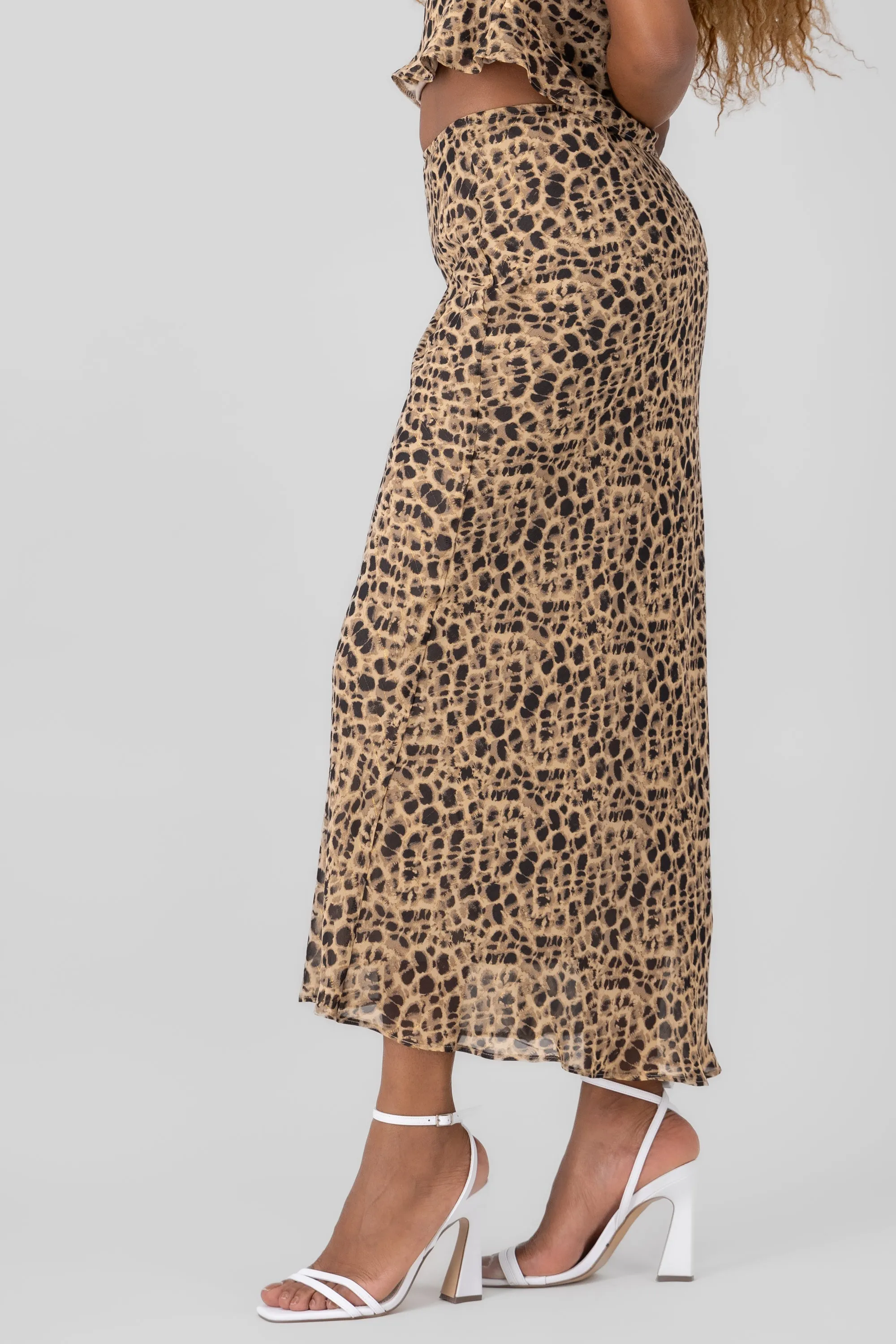 Falda maxi gasa estampado animal print sold by Shasa product image thumbnail 3