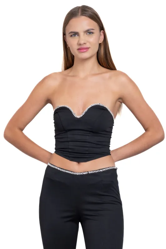 Corset escote corazón brillos sold by Shasa
