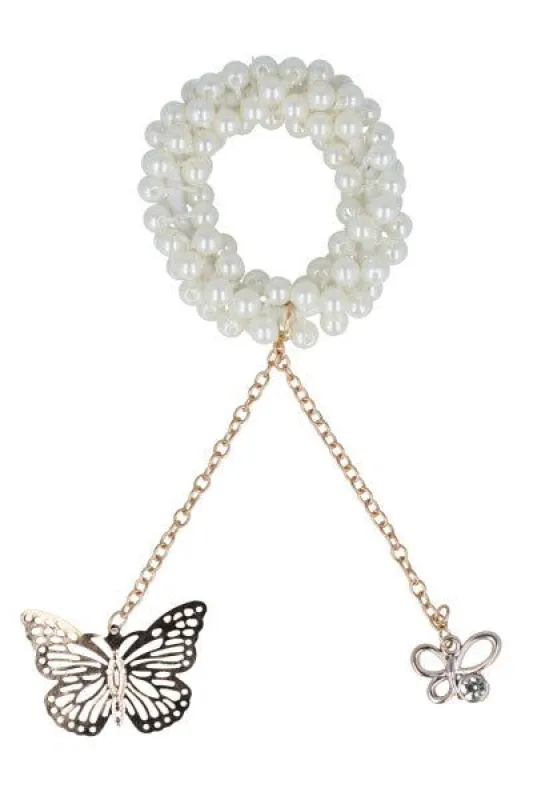 Liga perlas colgante mariposa sold by Shasa