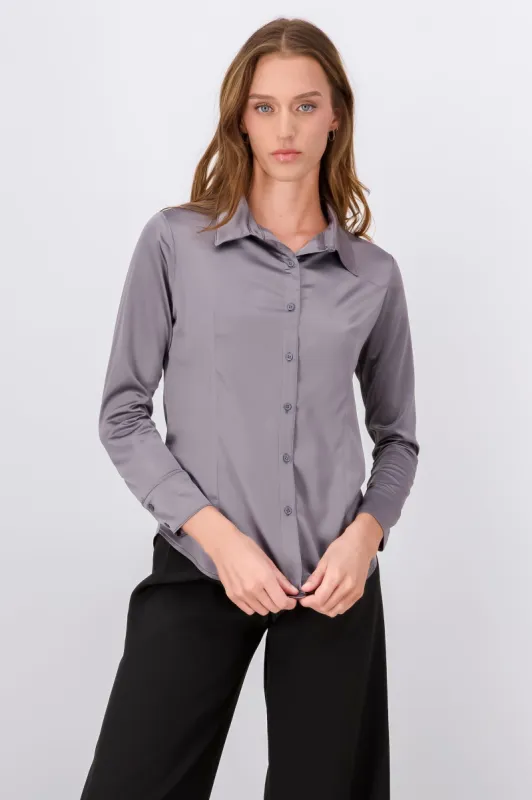 Camisa lisa manga larga pinzas sold by Shasa