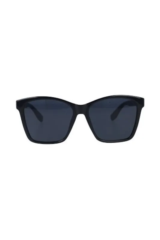 Lentes cuadrados brillos sold by Shasa