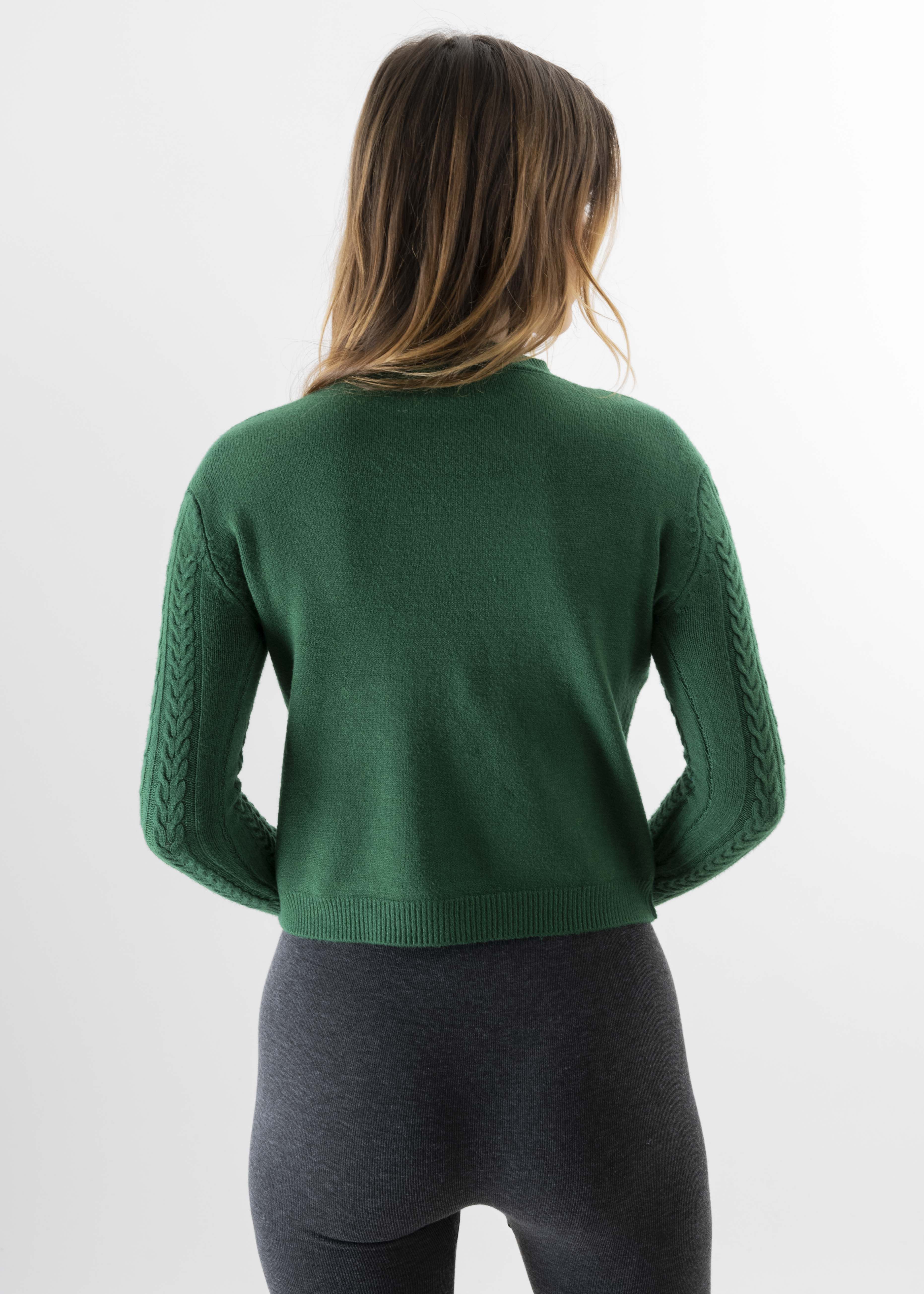 Suéter cuello alto tejido trenzas sold by Shasa product image thumbnail 4