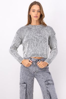 Suéter tejido bicolor sold by Shasa