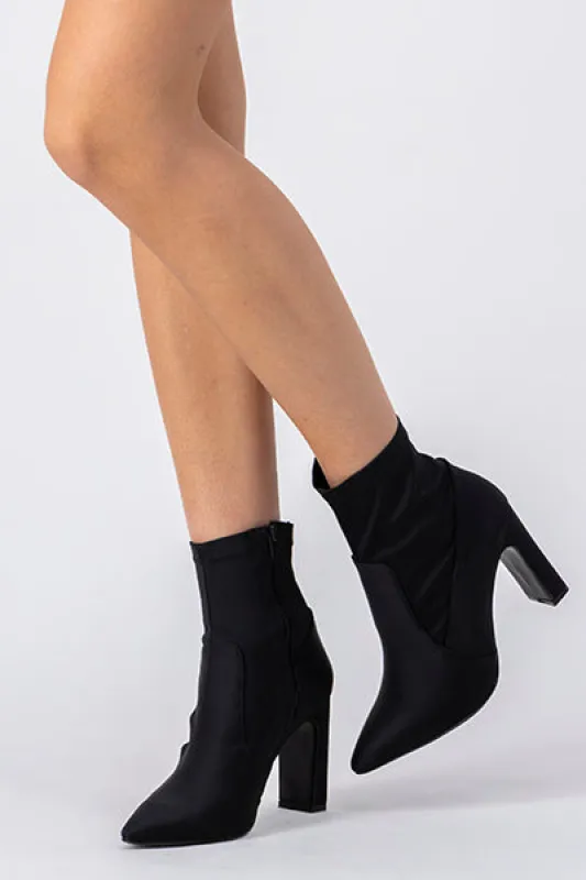 Botín midi puntal elástico estrecho sold by Shasa