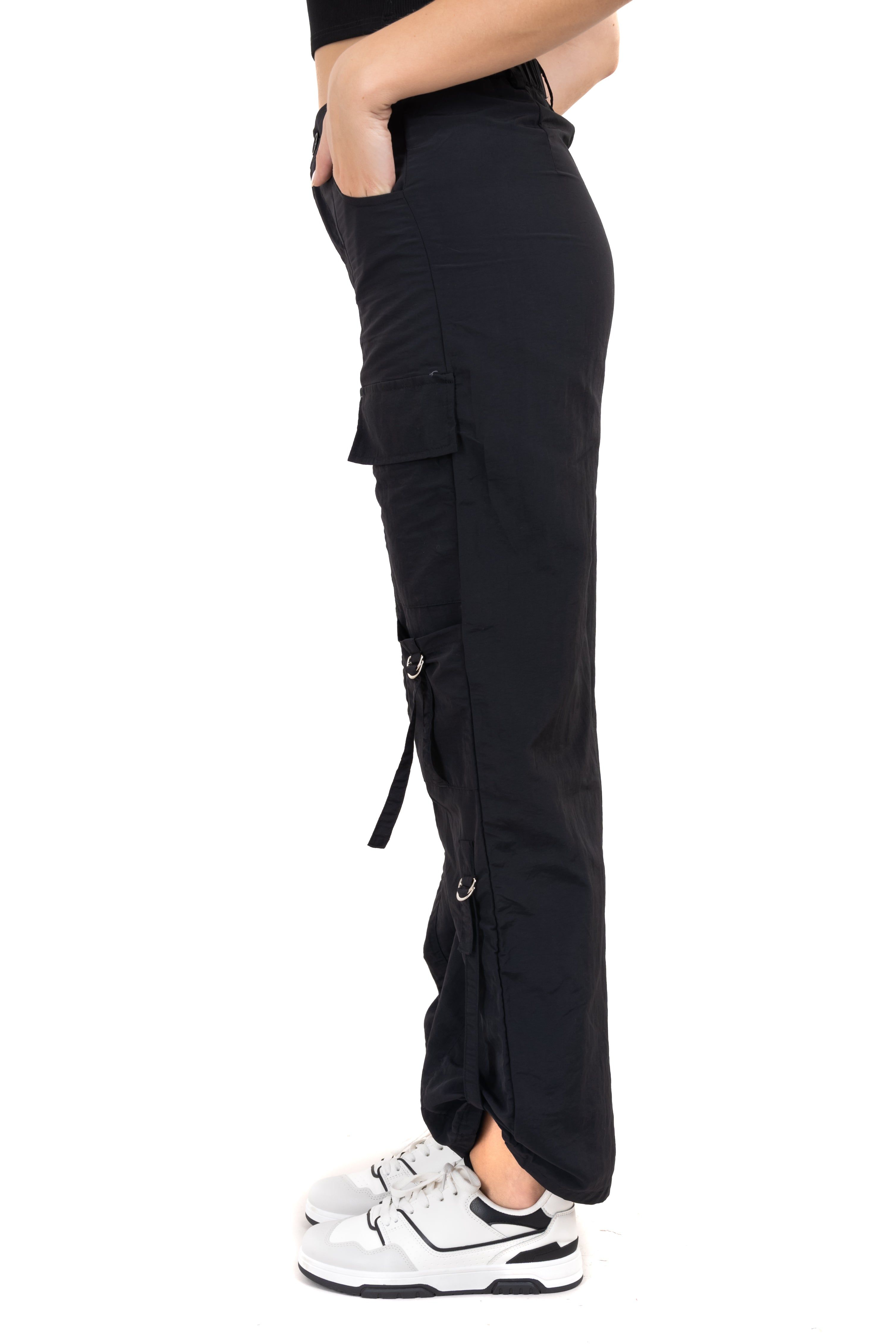 Pantalón cargo cintas argollas sold by Shasa product image thumbnail 3