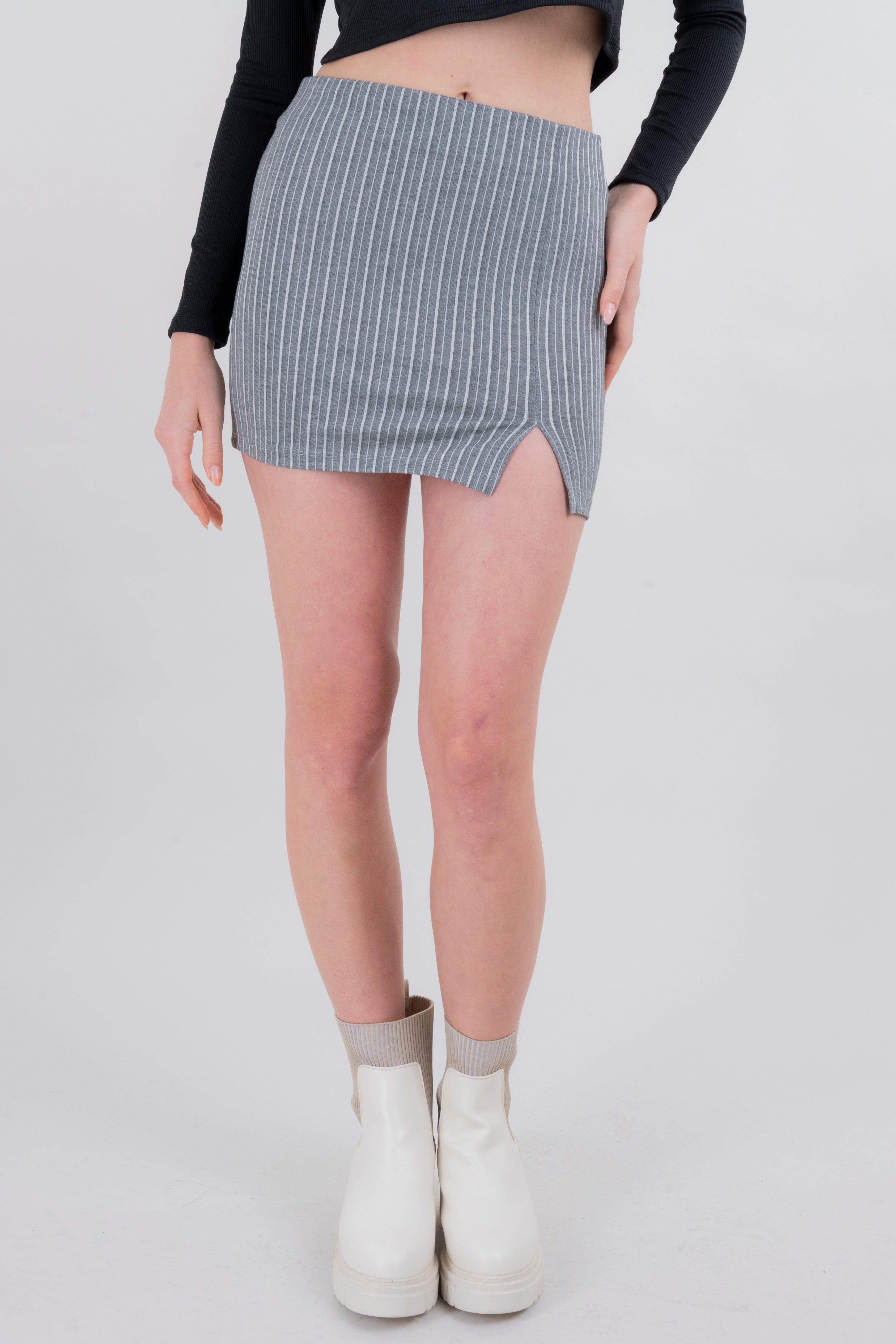 Falda mini recta líneas sold by Shasa product image thumbnail 2