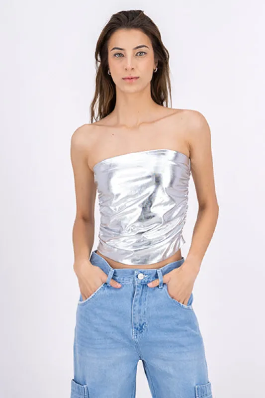 Top Strapless Metálico Plisado sold by Shasa