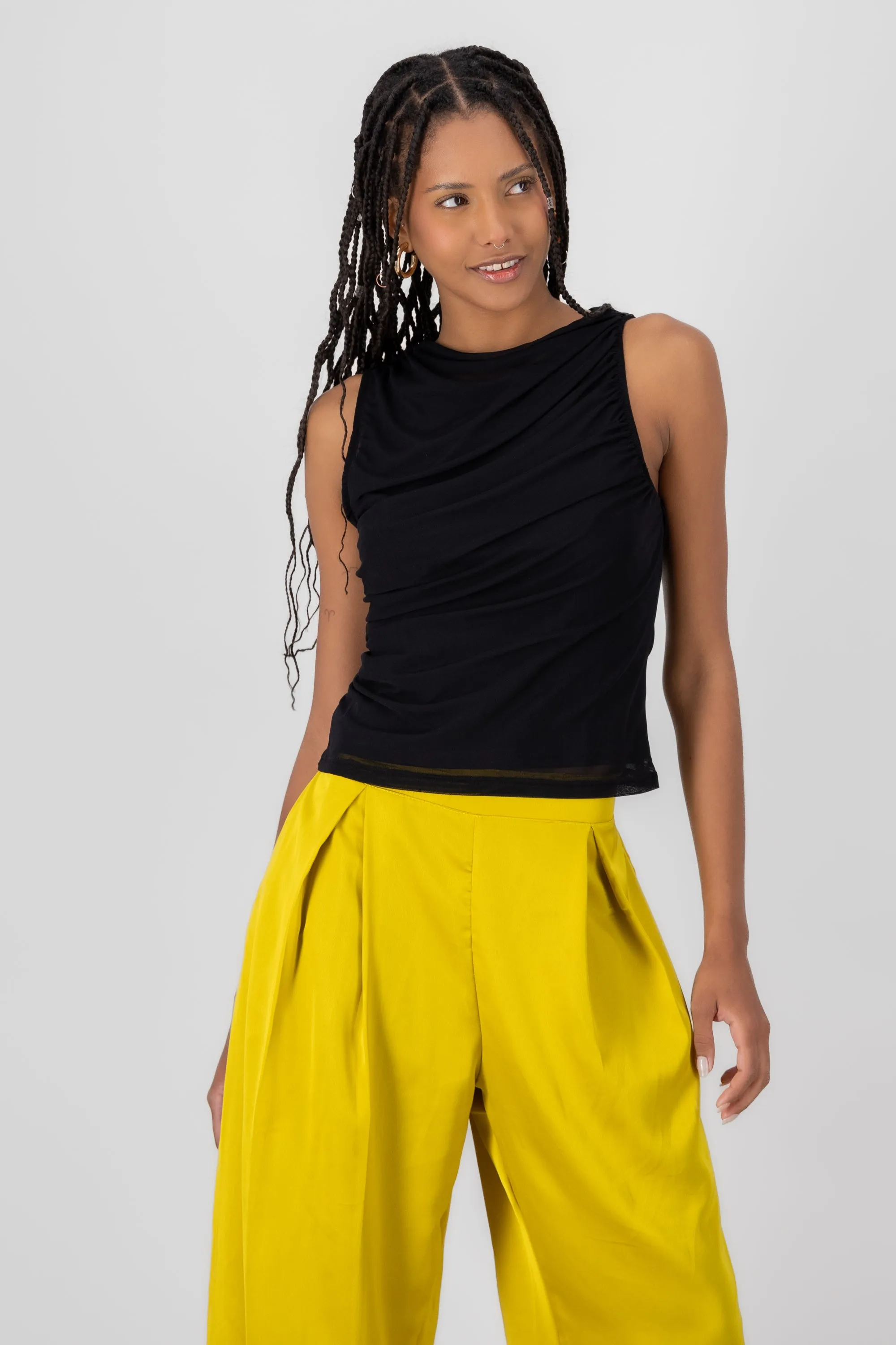 Top de mesh asimetrico liso sold by Shasa product image thumbnail 2