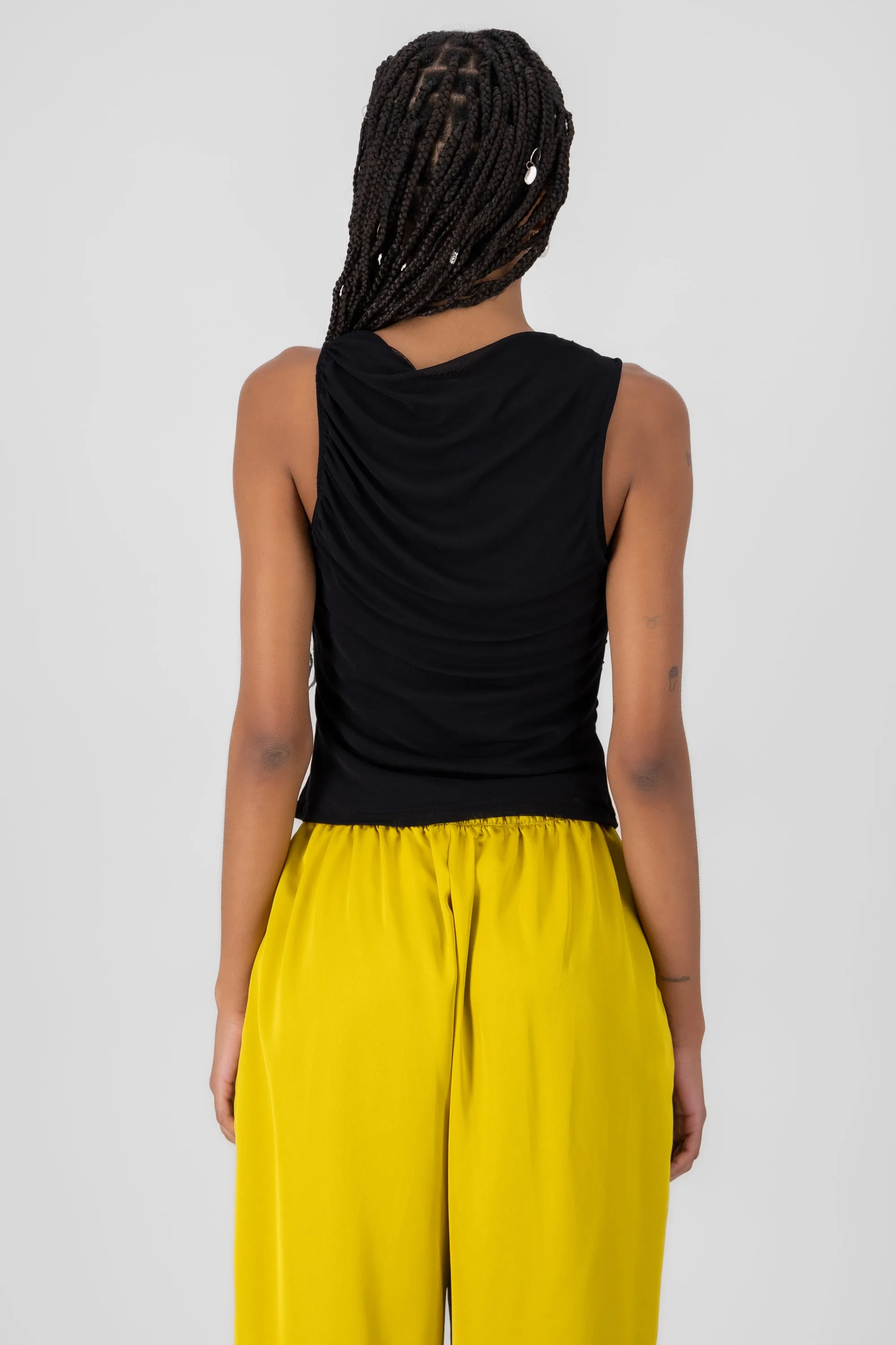 Top de mesh asimetrico liso sold by Shasa product image thumbnail 4