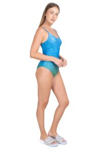 Traje de baño brillos sold by Shasa