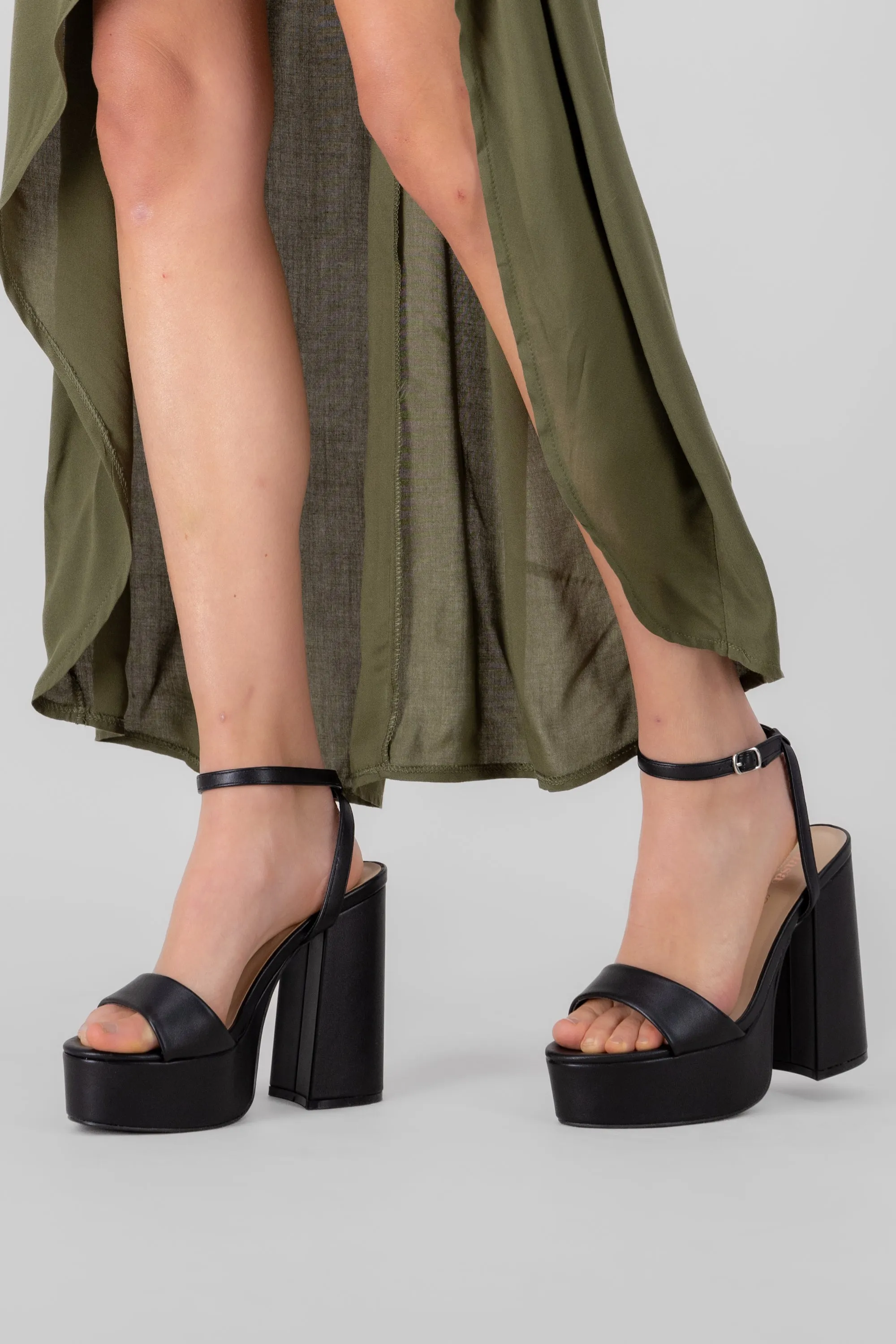 TACON PLATAFORMA ANCHO SENCILLO sold by Shasa