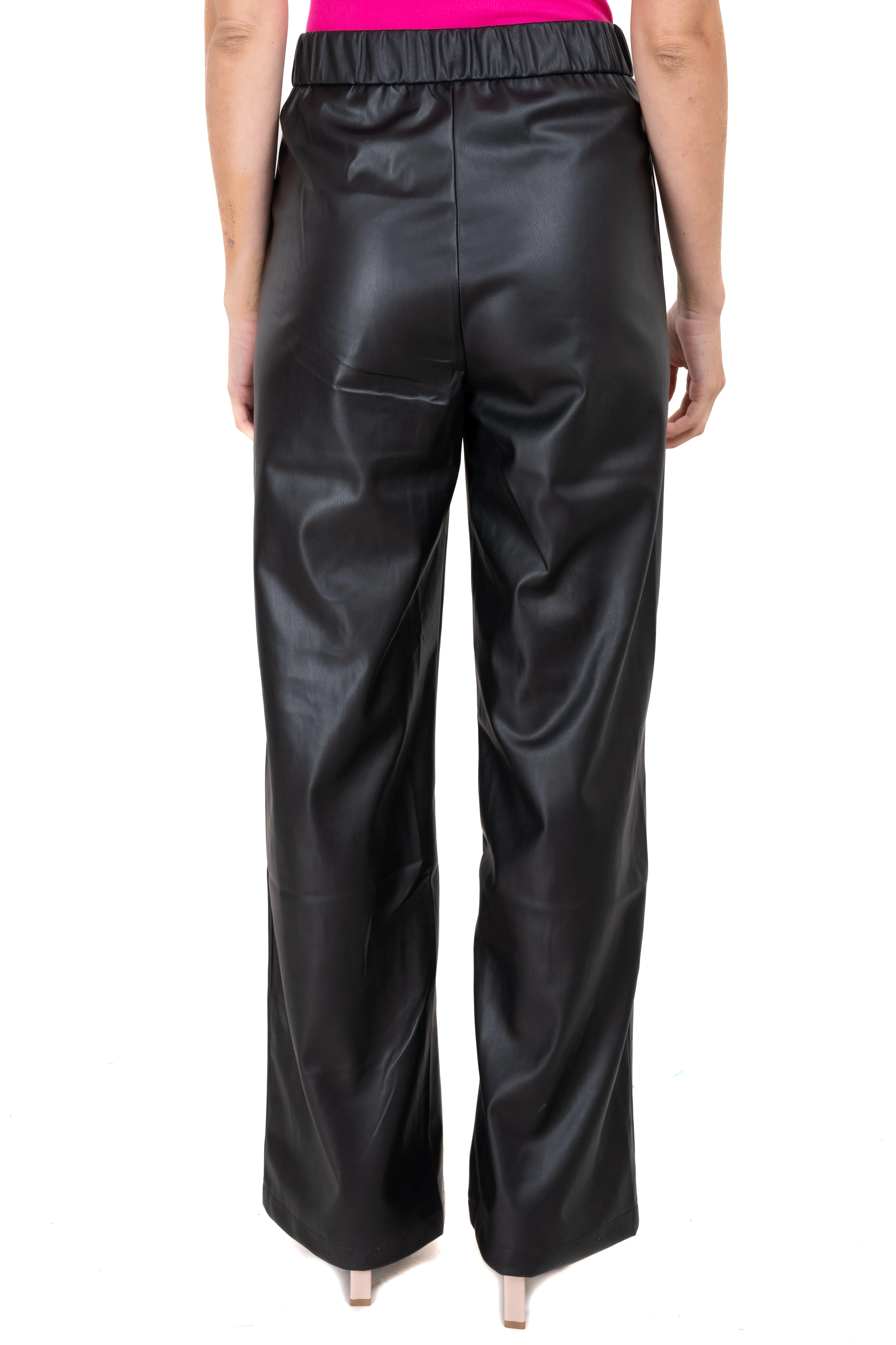 Pantalón straight efecto piel liso sold by Shasa product image thumbnail 4