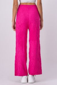 Pantalón tejido textura acanalada sold by Shasa