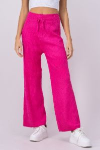 Pantalón tejido textura acanalada sold by Shasa