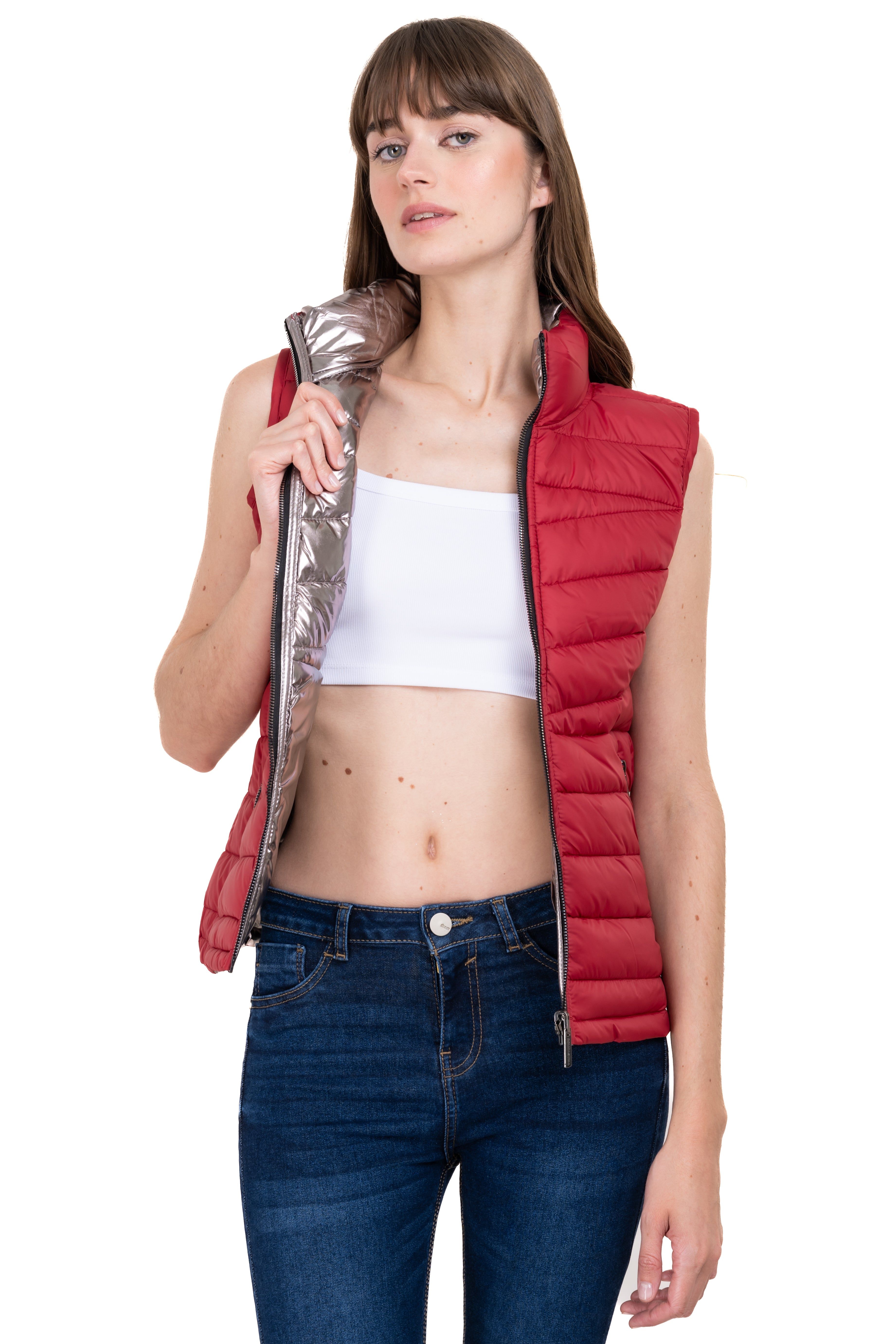 Chaleco capitonado monocolor sold by Shasa