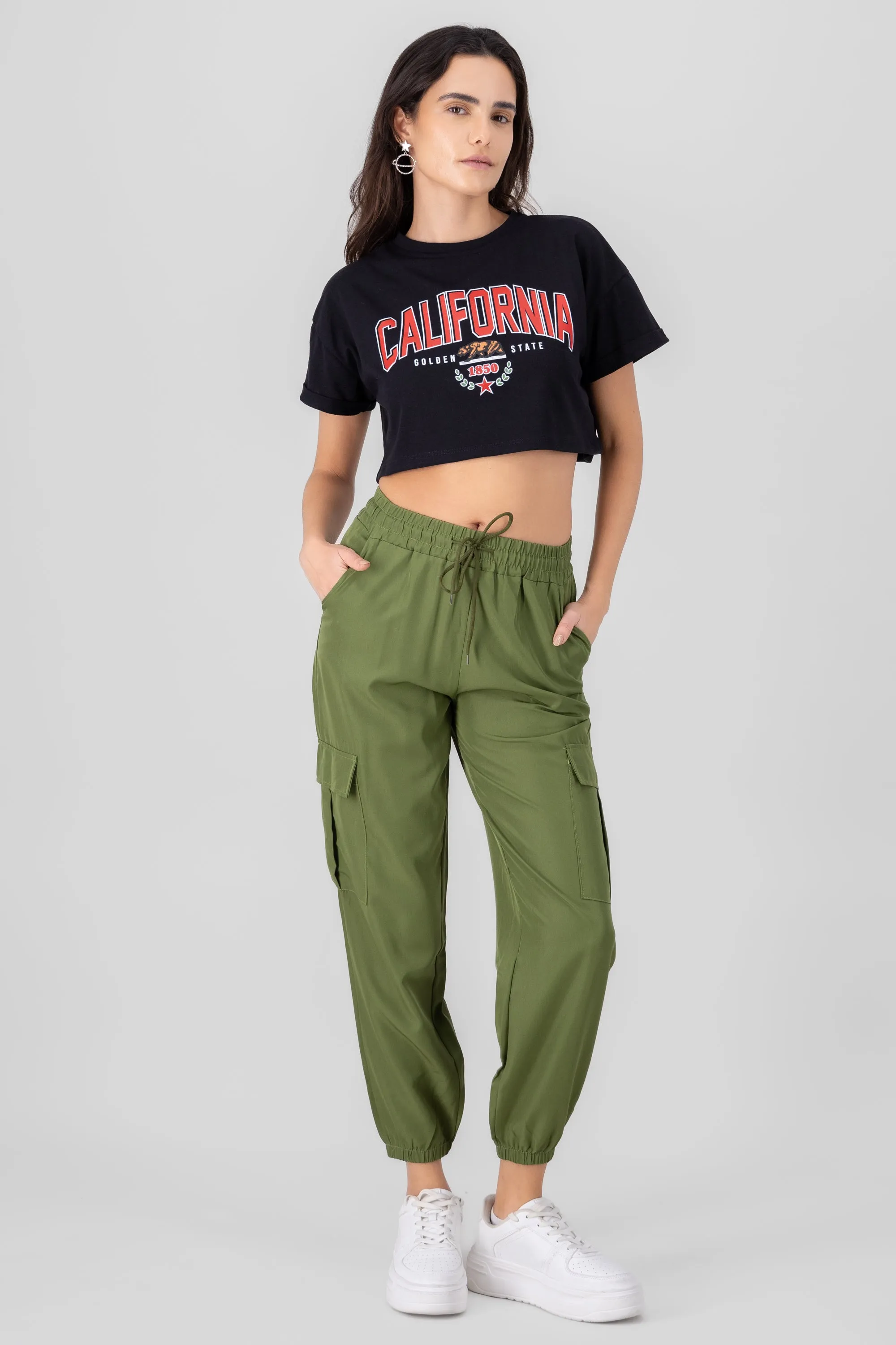 Pantalón Cargo Monocolor Bolsas sold by Shasa