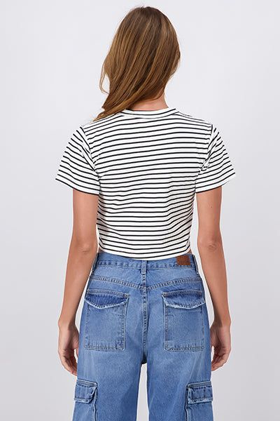 Playera crop manga corta rayas sold by Shasa product image thumbnail 4