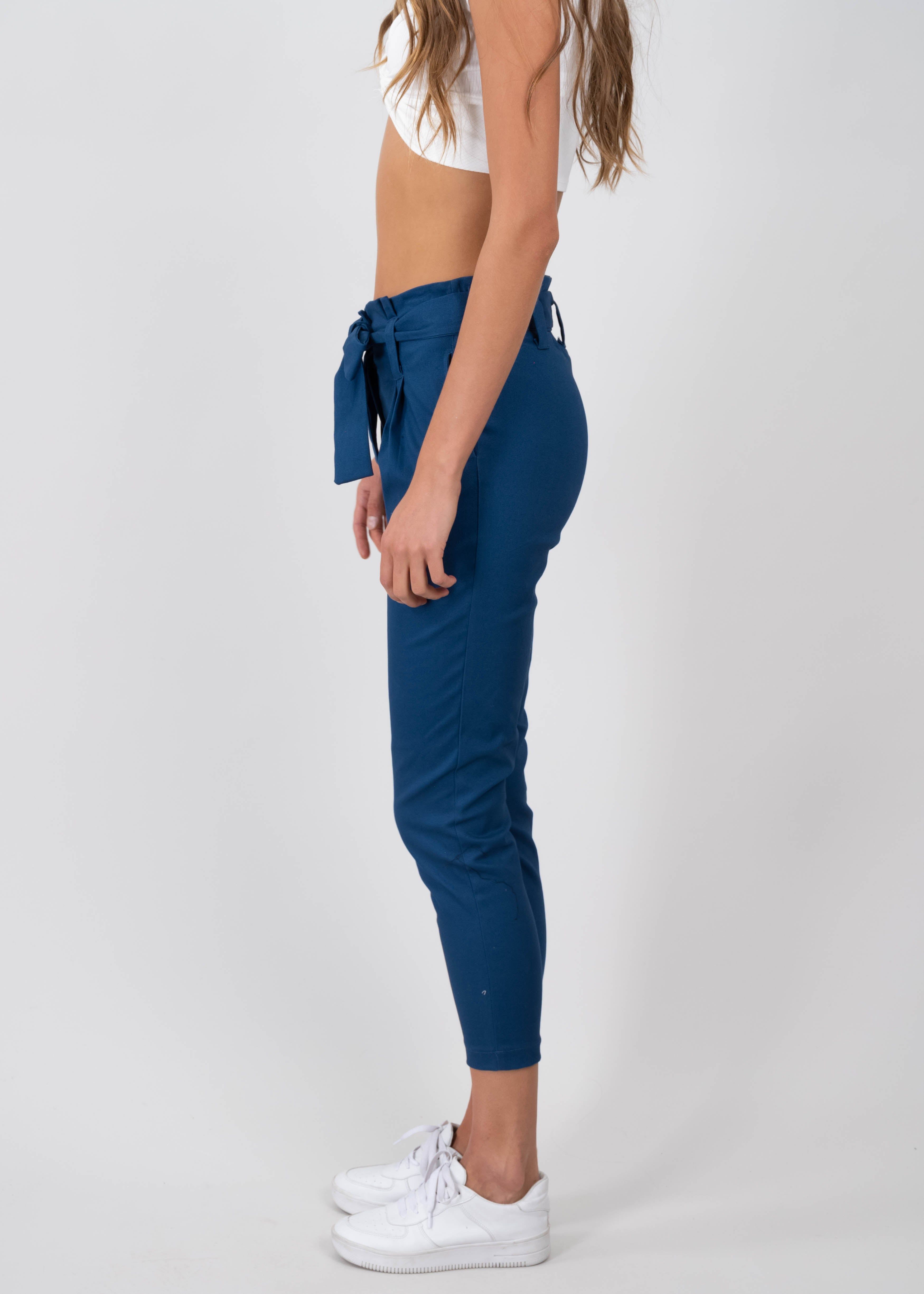 Pantalón paper bag cintura alta cinturón sold by Shasa product image thumbnail 3