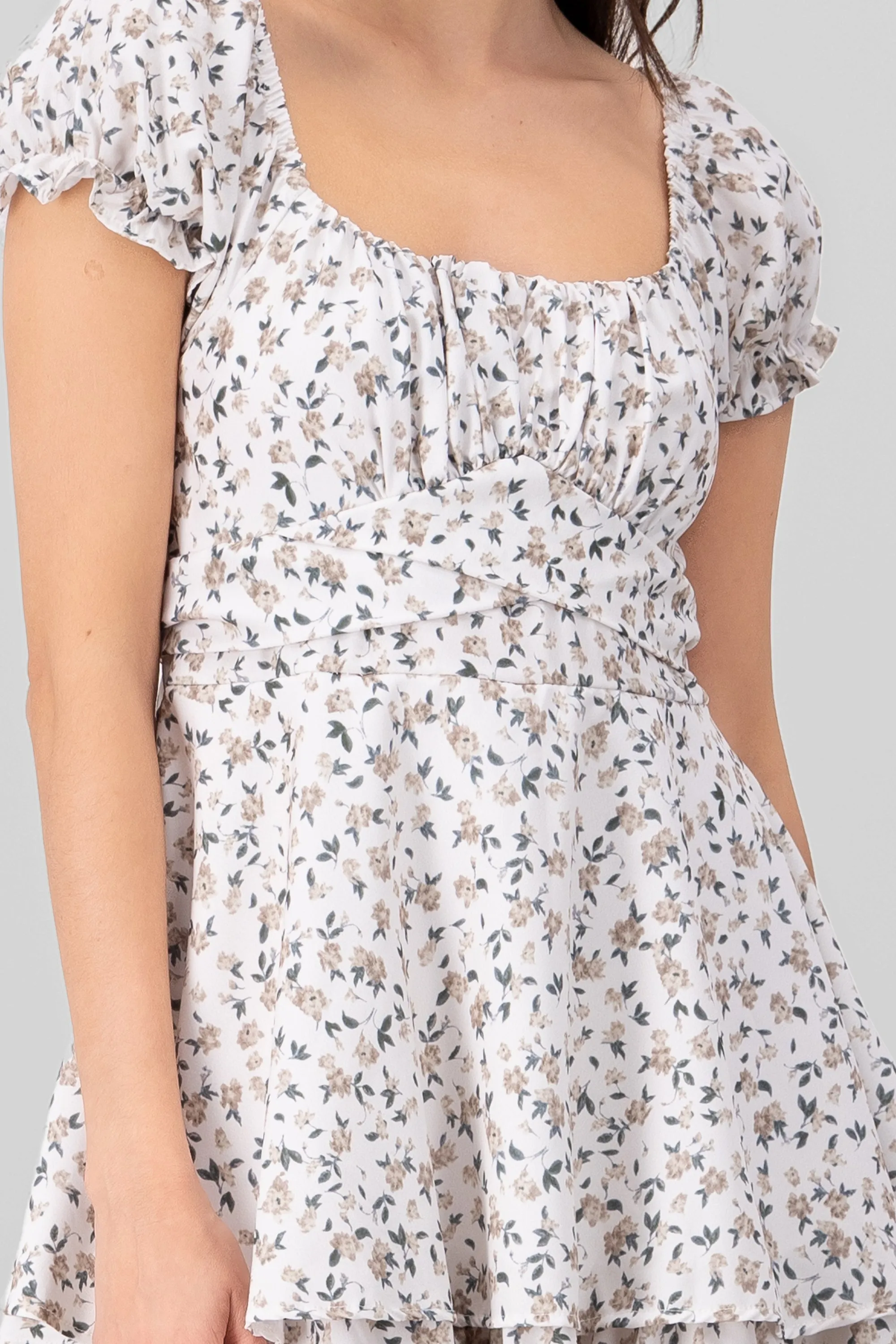 Vestido mini escote cuadrado flores sold by Shasa product image thumbnail 5