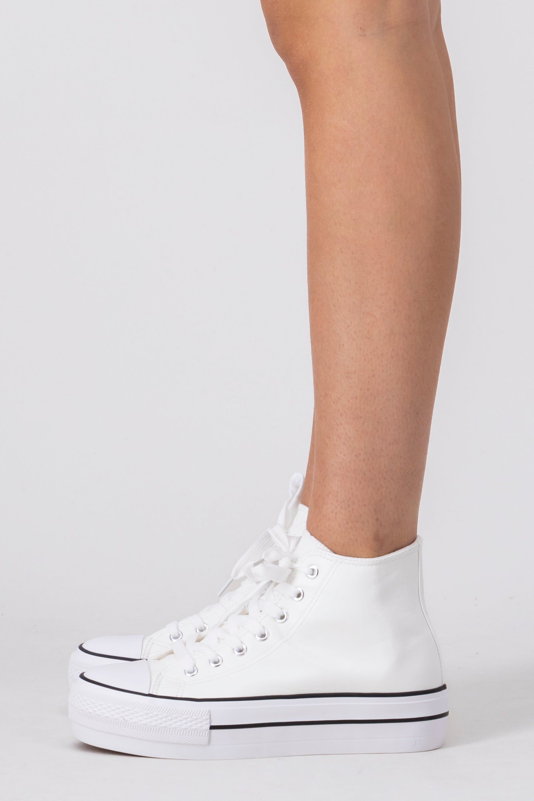 Tenis botín efecto piel sold by Shasa product image thumbnail 3