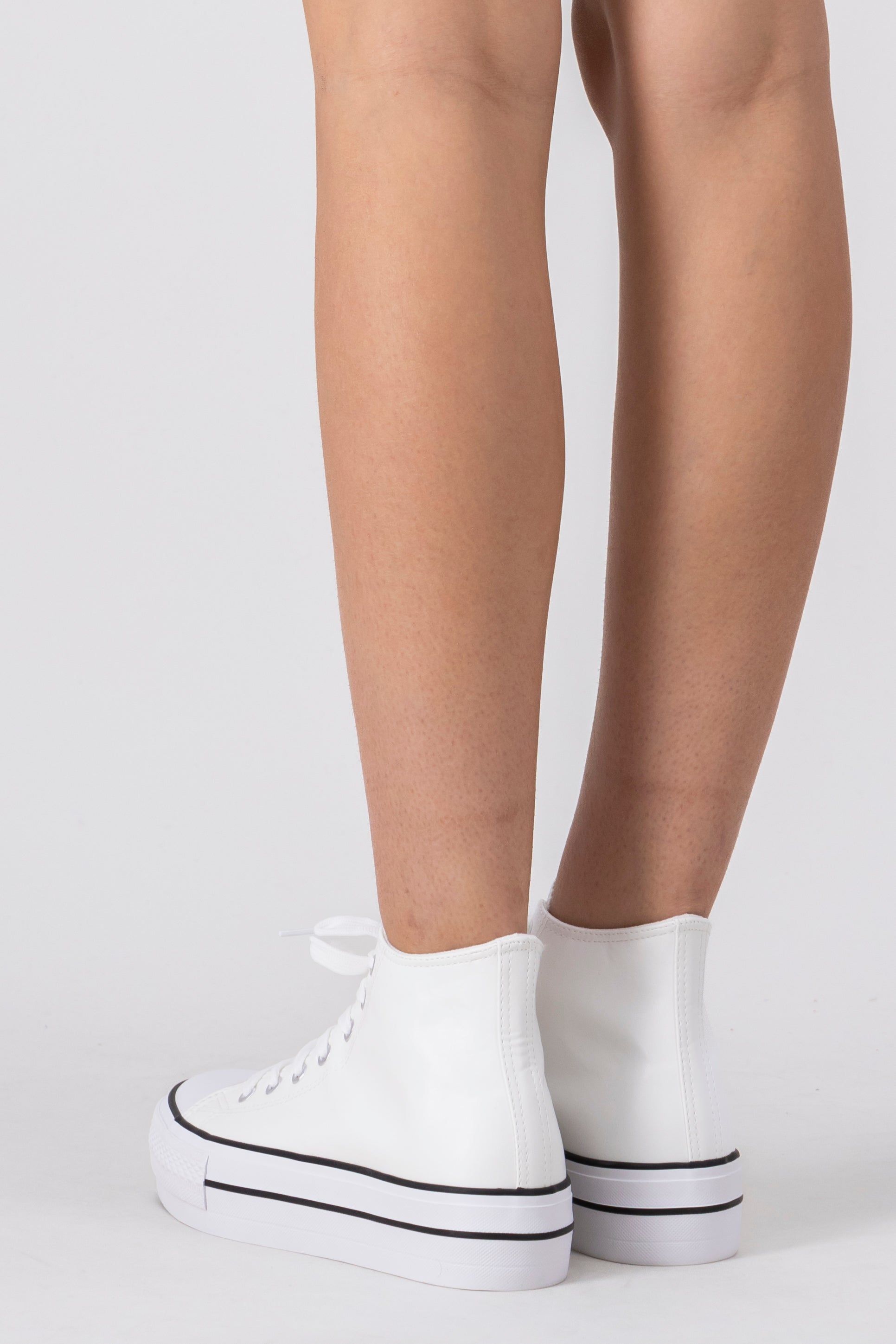 Tenis botín efecto piel sold by Shasa product image thumbnail 4