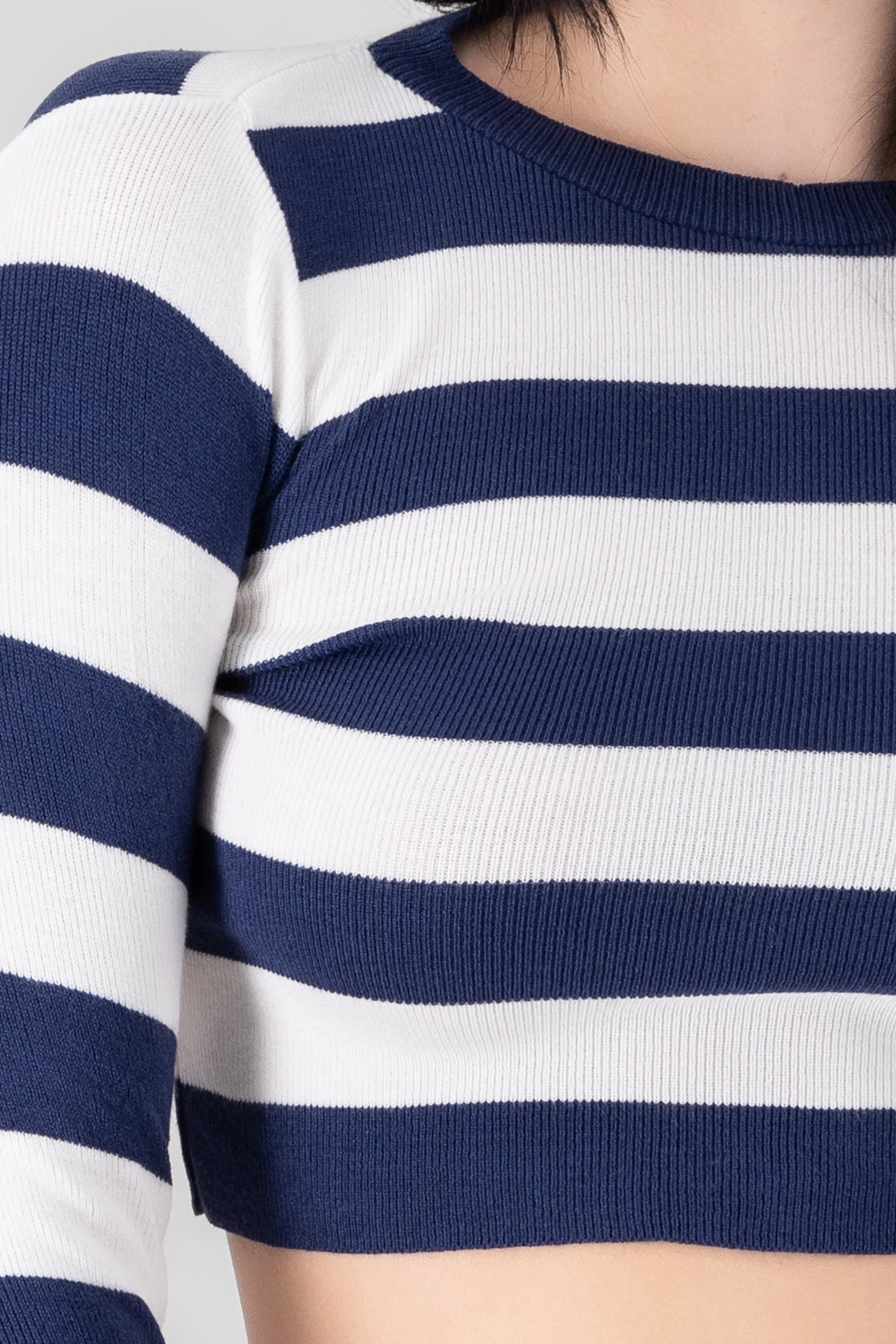 Suéter crop acanalado rayas sold by Shasa product image thumbnail 5