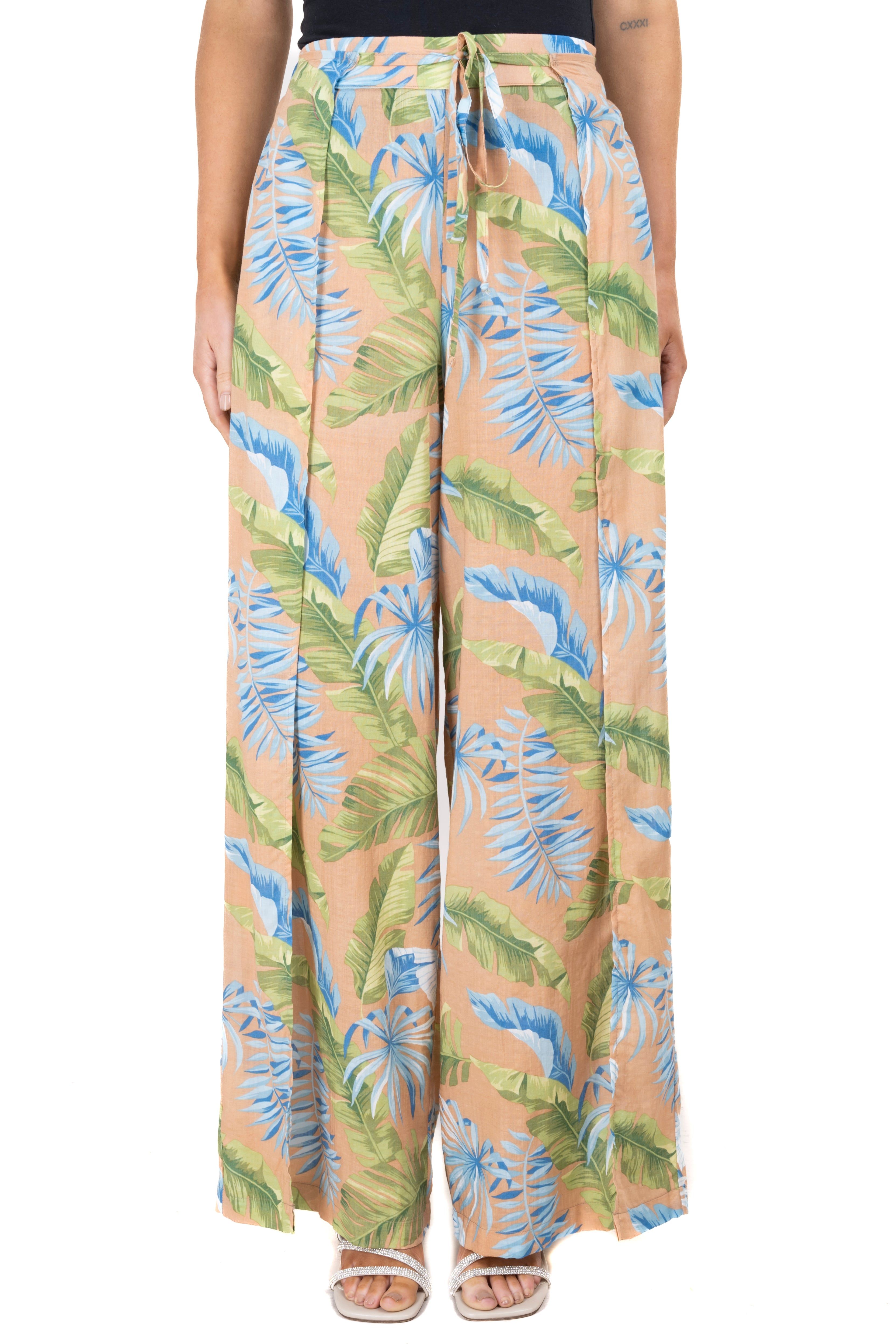 Pantalon estampado tropical sold by Shasa