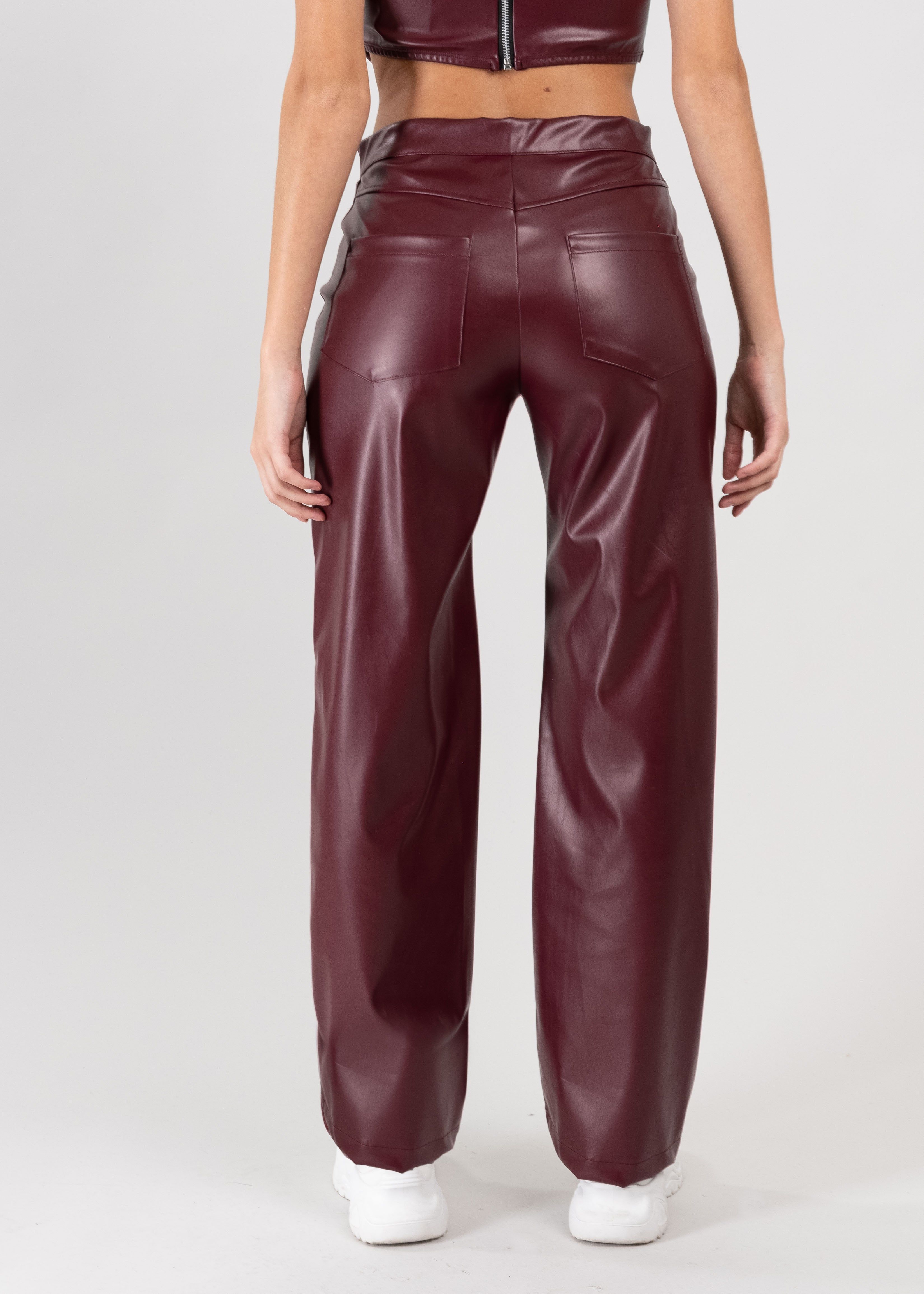 Pantalón recto efecto piel liso sold by Shasa product image thumbnail 4